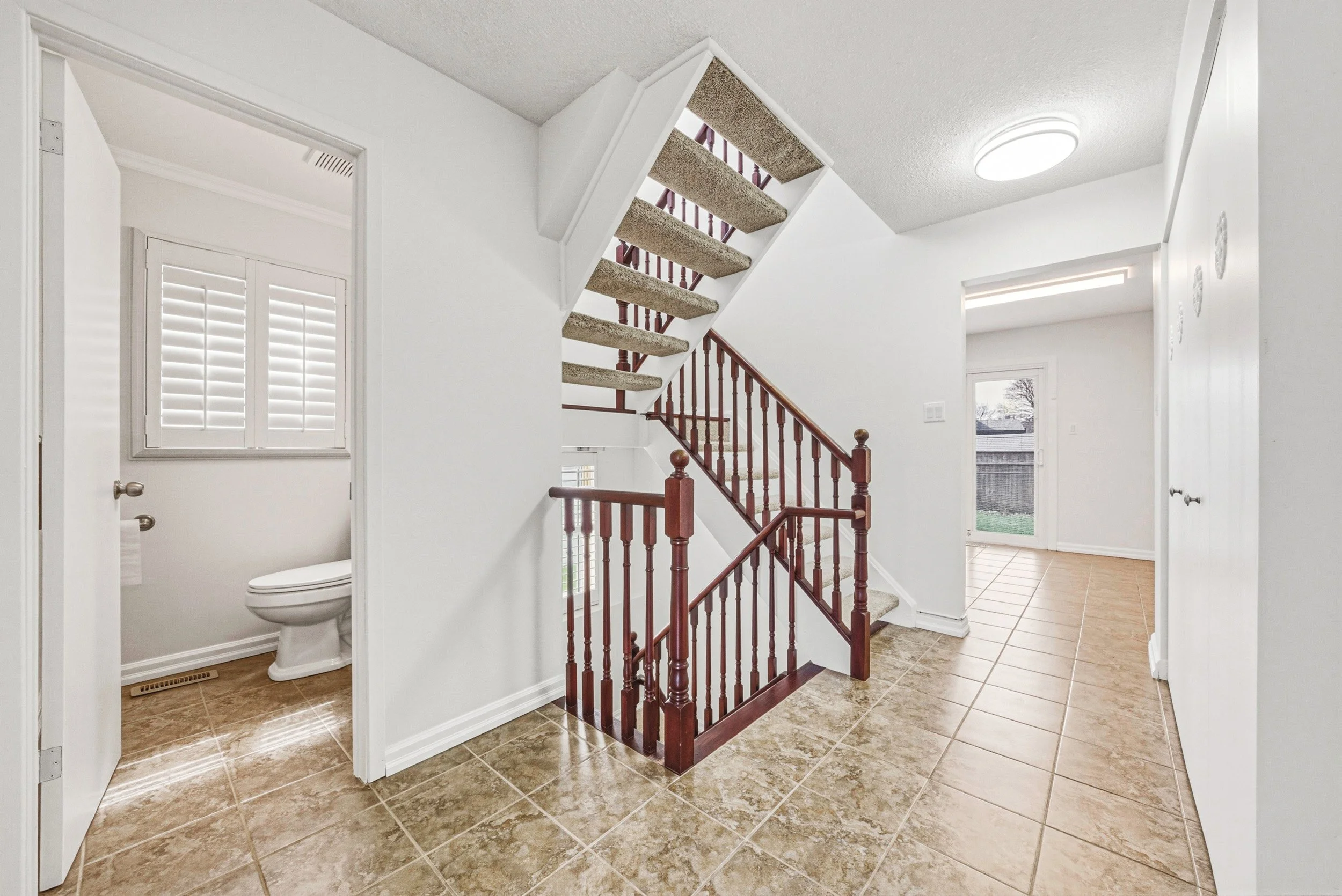 8 - 4 Mount Forest Dr, Brampton.jpg