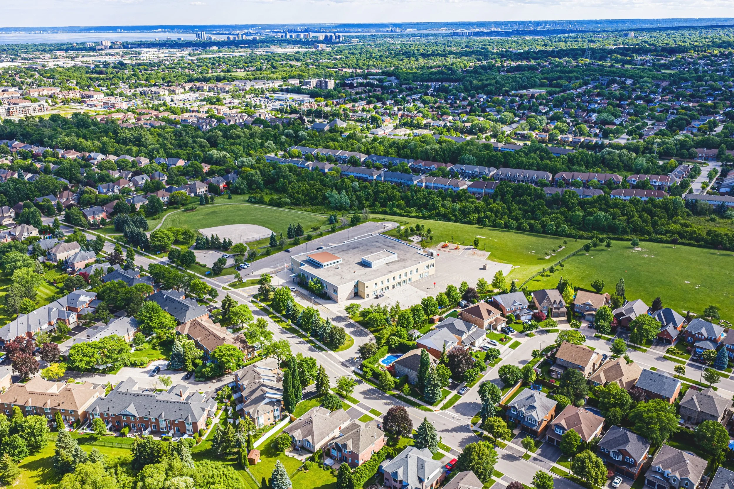 60 - 4153 Vermont Cres, Burlington.jpg