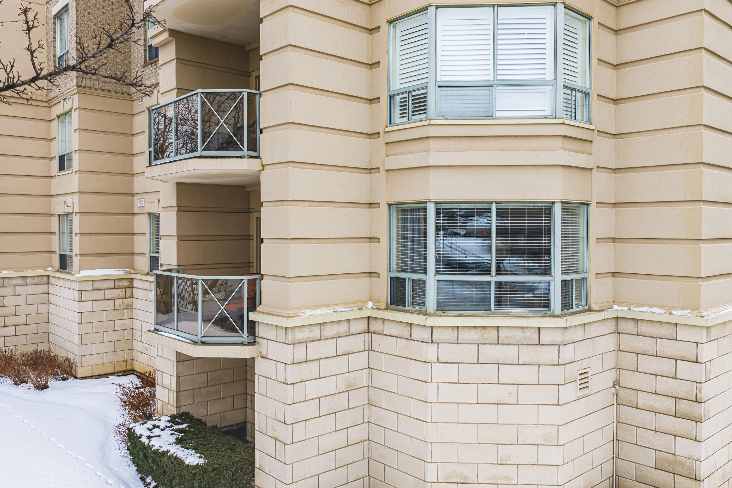 48 - 2075 Amherst Heights Dr #103, Burlington.jpg