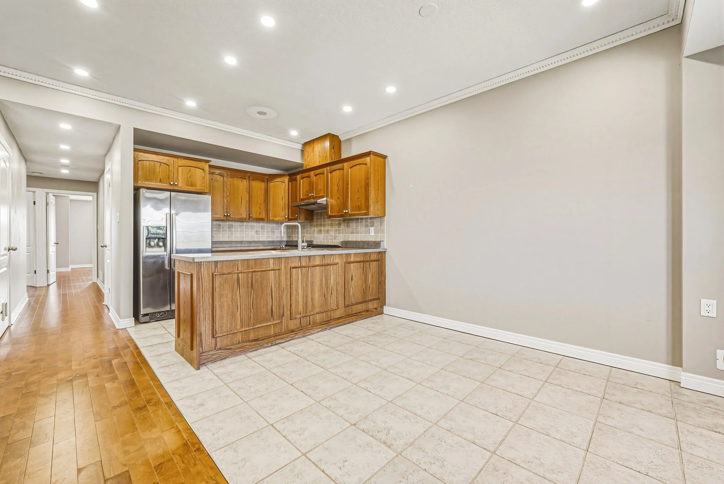 8 - 2 Harbour Dr #14, Stoney Creek.jpg