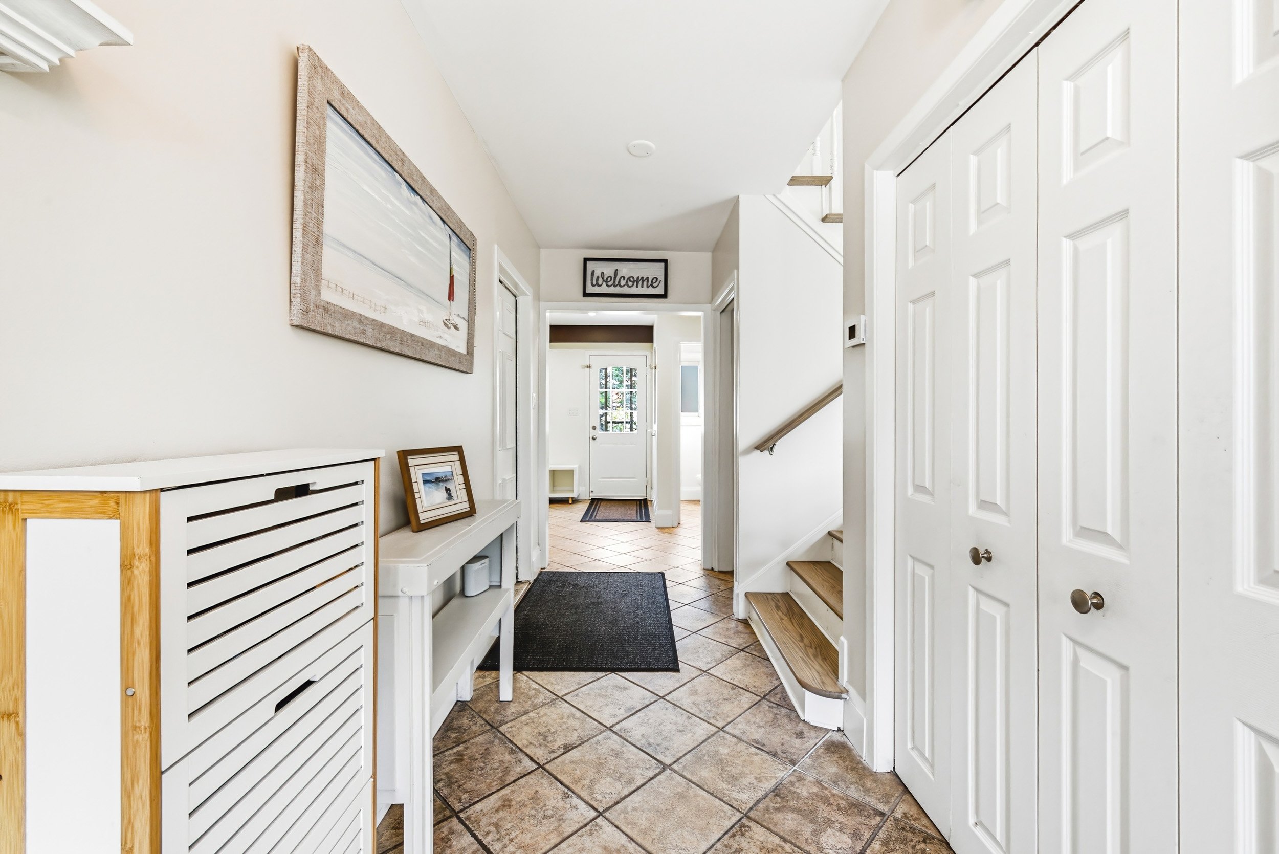 5 - 364 Fennell Ave W, Hamilton.jpg