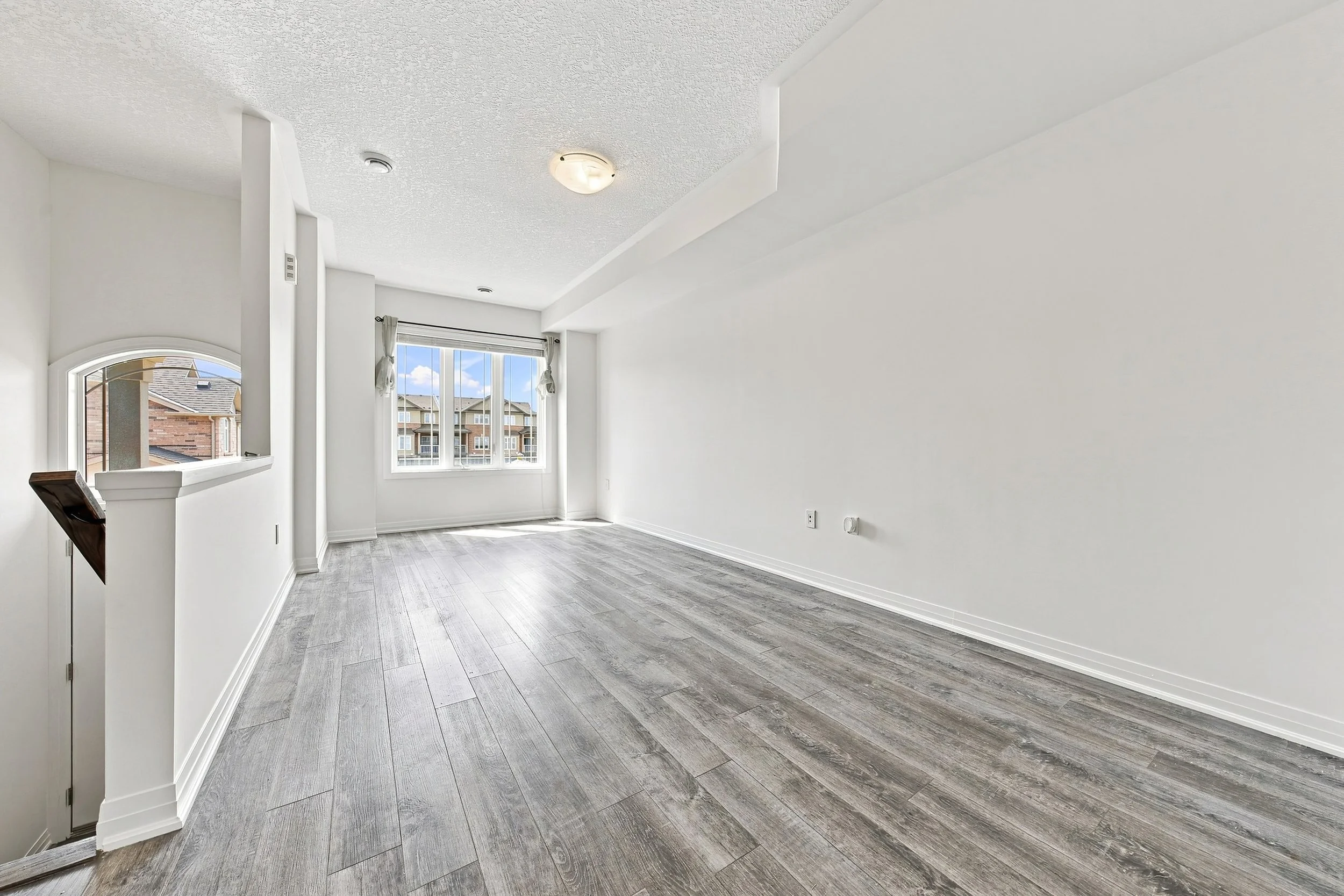 6 - 94 Laguna Village Cres, Hamilton.jpg
