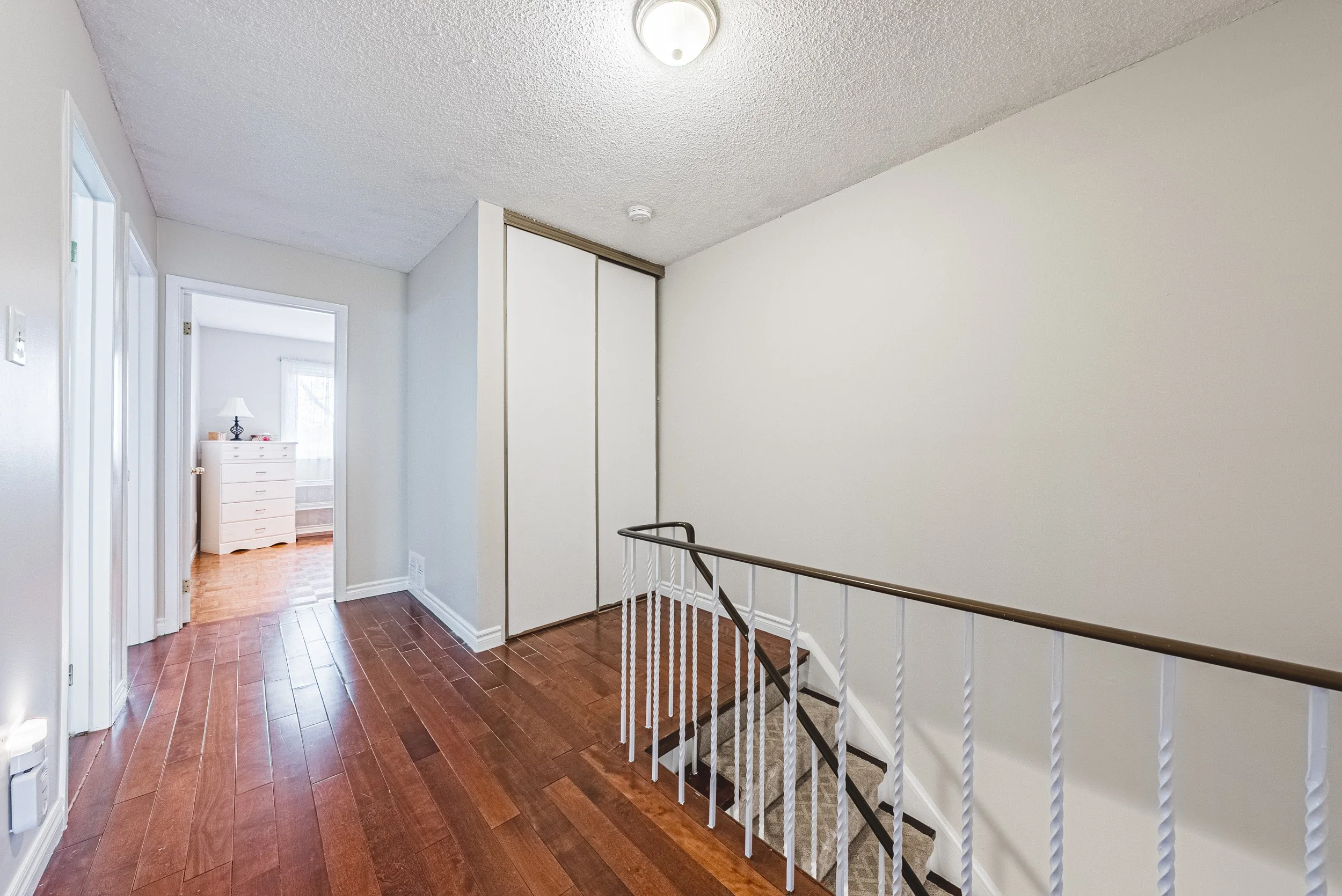 15 - 1576 Newlands Cres #60, Burlington.jpg