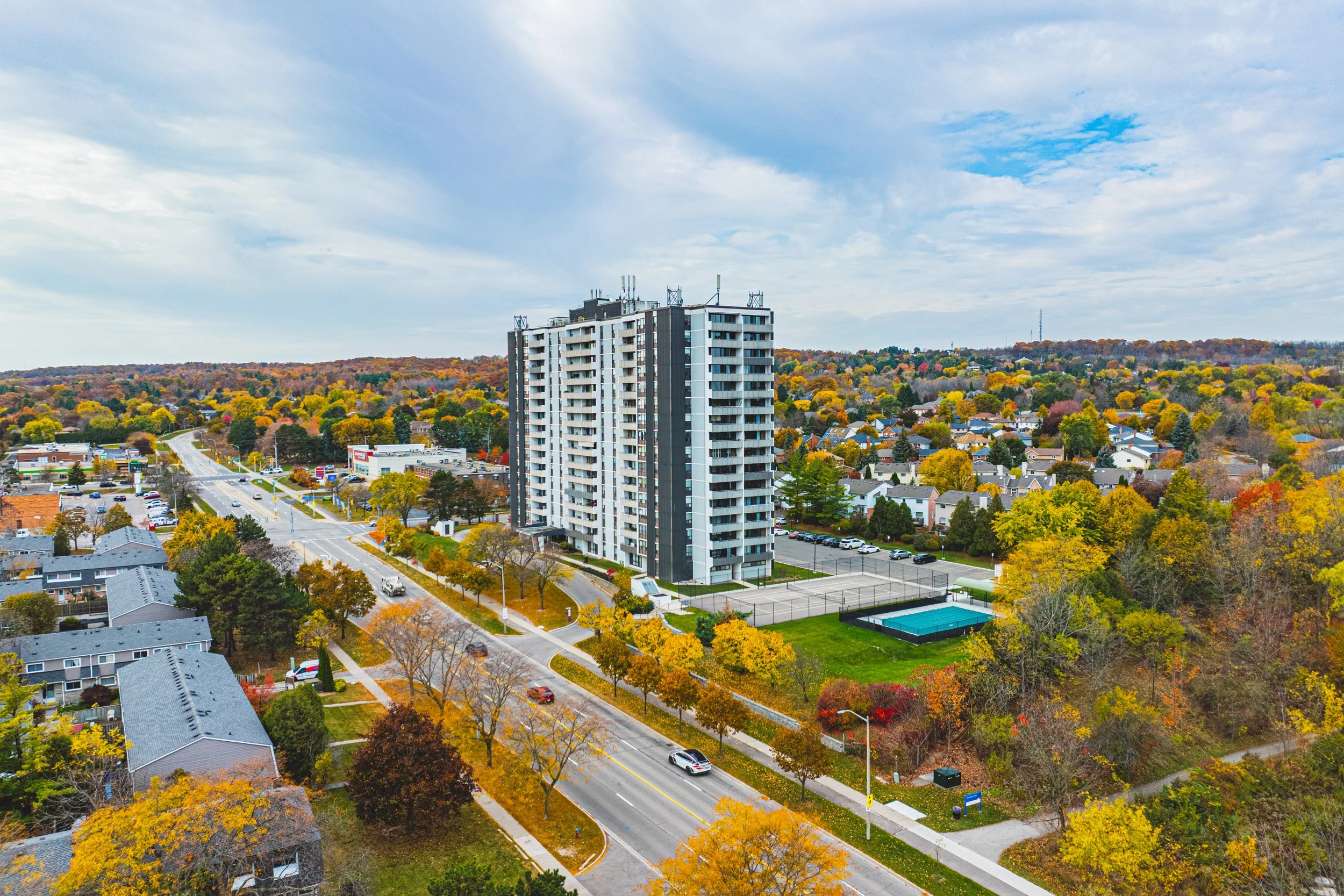 3 - 2055 Upper Middle Rd #1005, Burlington.jpg