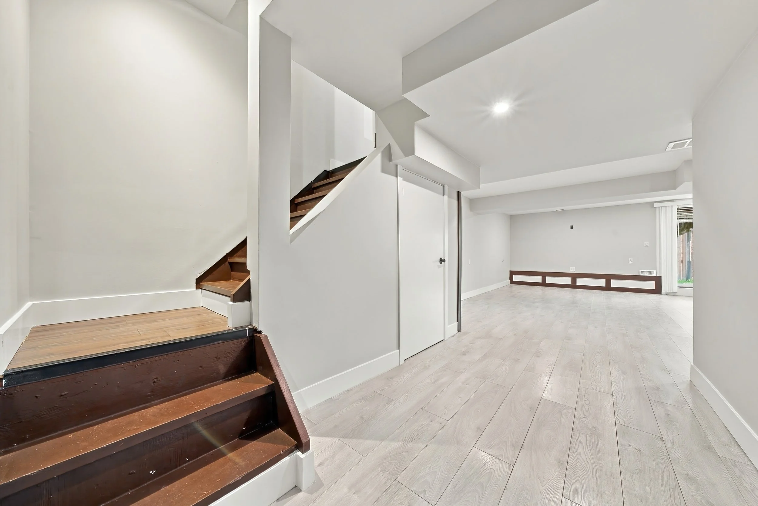 39-35 Thames Wy Hamilton.jpg