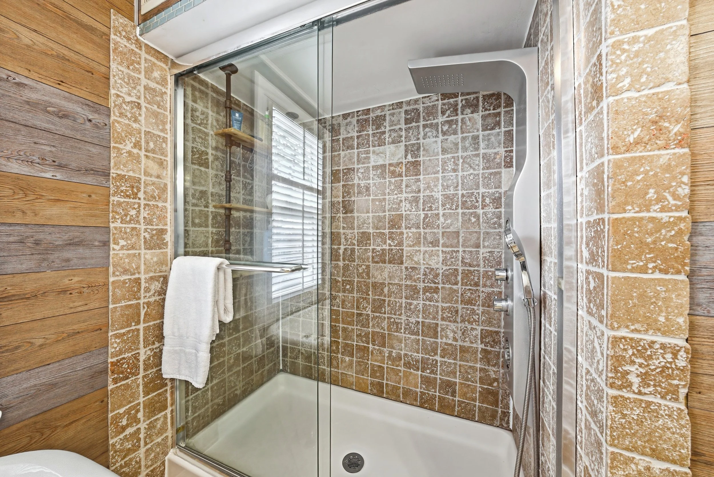 24 - 30 Grand Ave, Caledonia.jpg