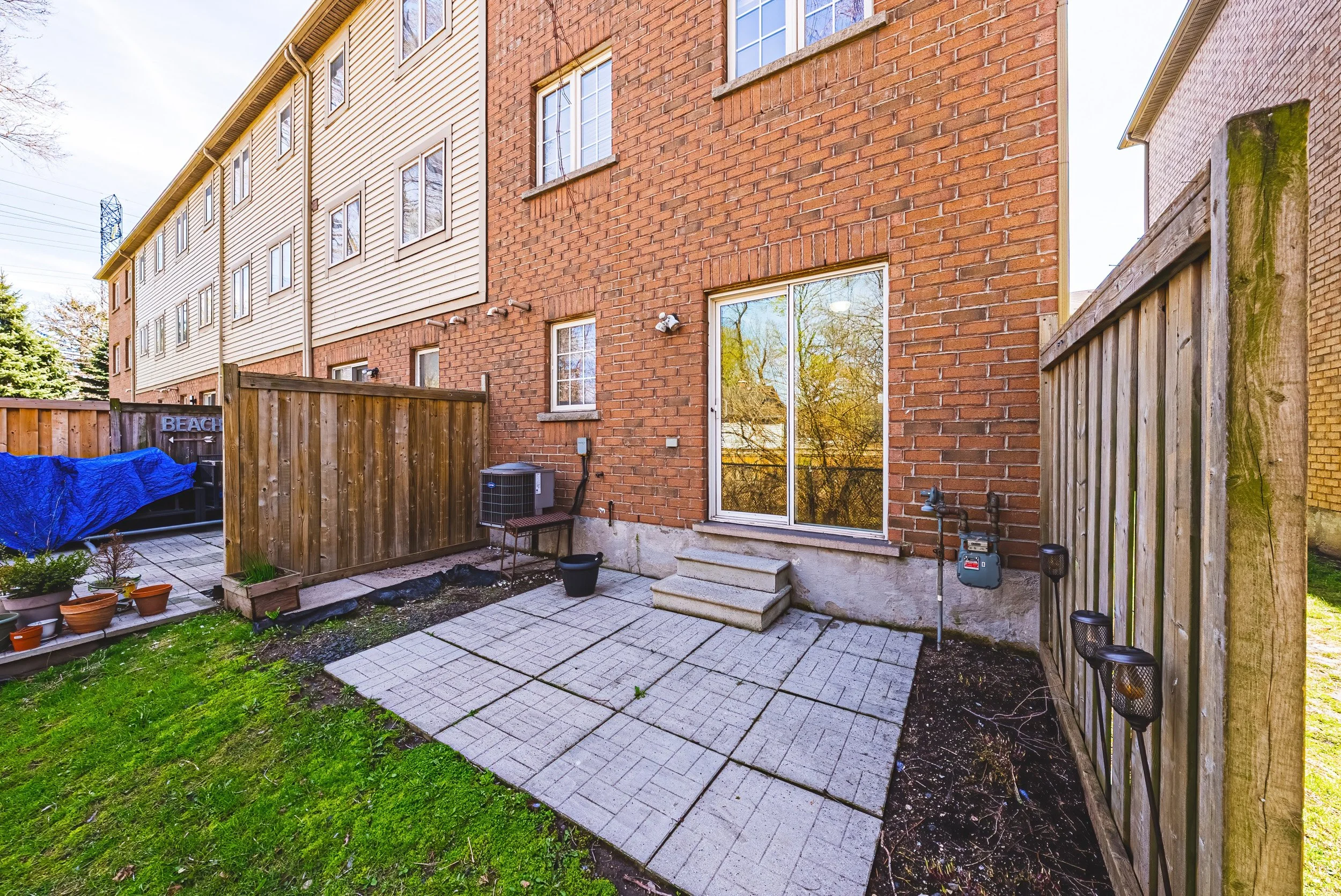 32 - 470 Beach Blvd #8, Hamilton.jpg