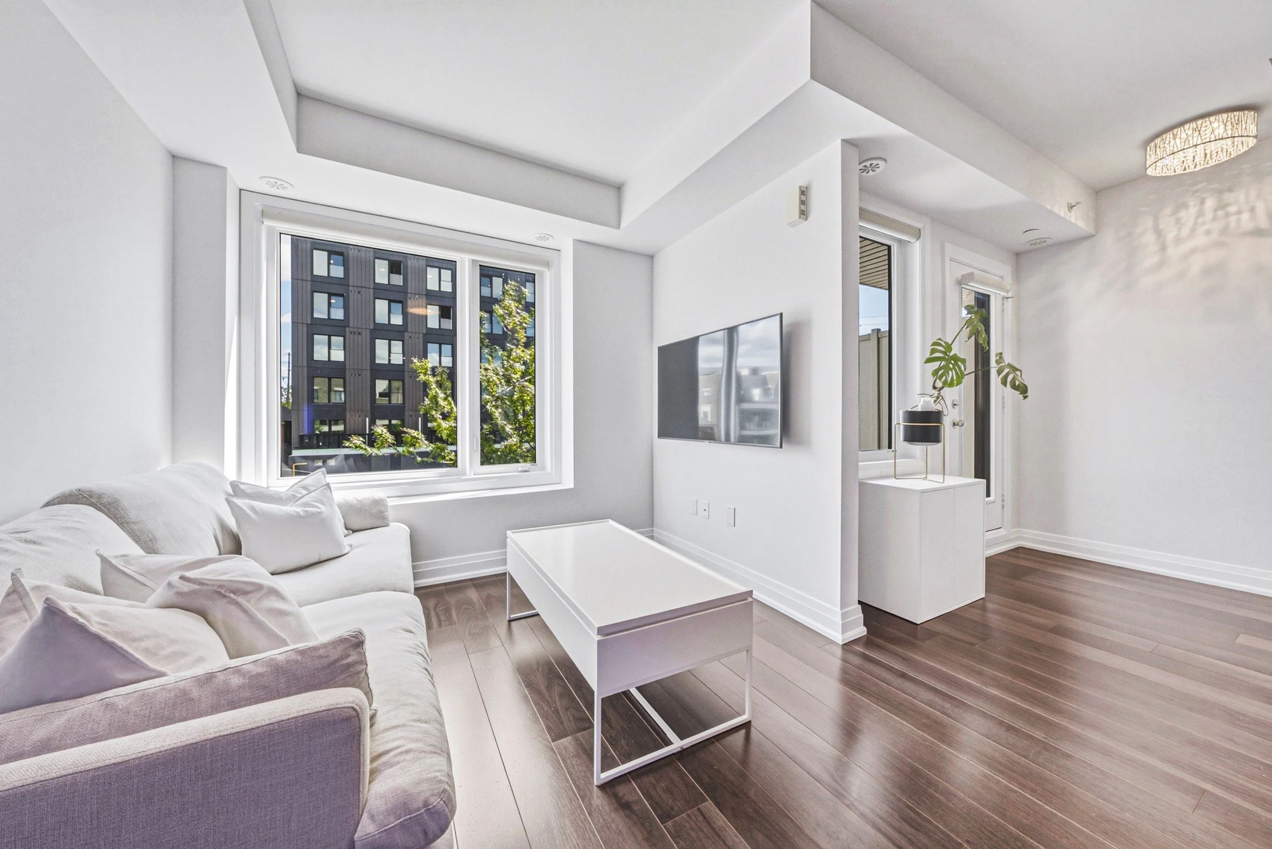 10 - 10 Drummond St #505, Etobicoke.jpg