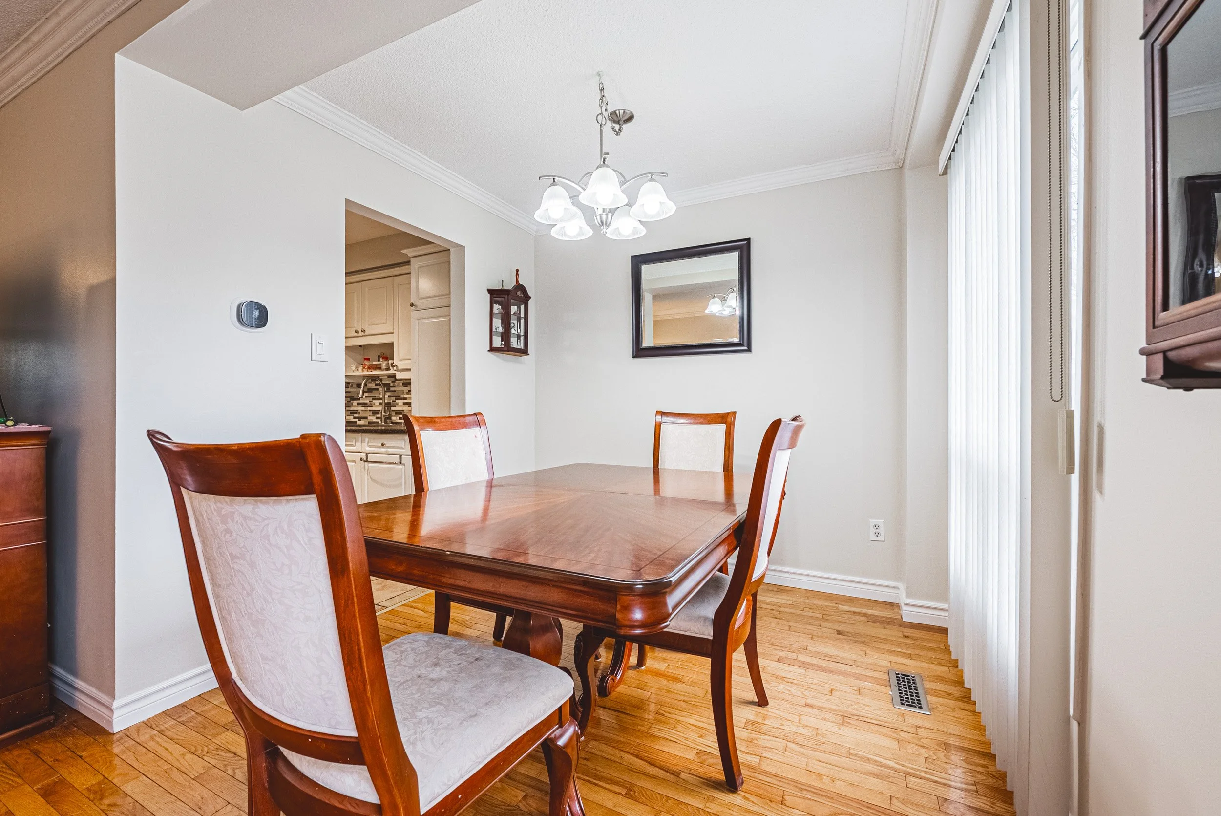 10 - 1576 Newlands Cres #60, Burlington.jpg
