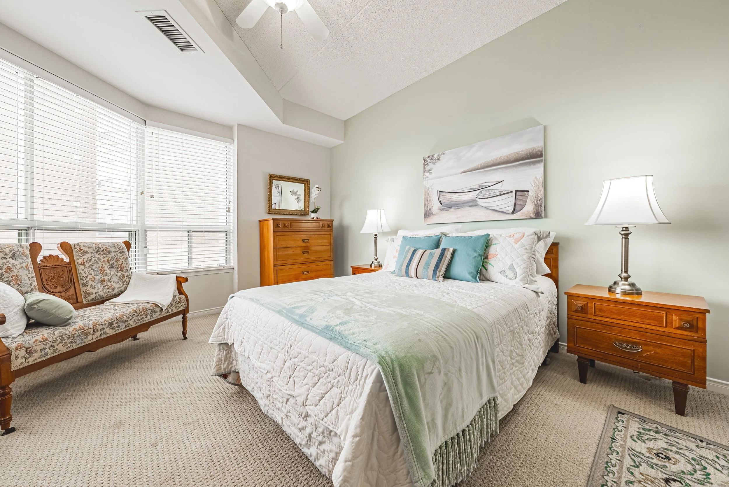 25 - 2075 Amherst Heights Dr #103, Burlington.jpg