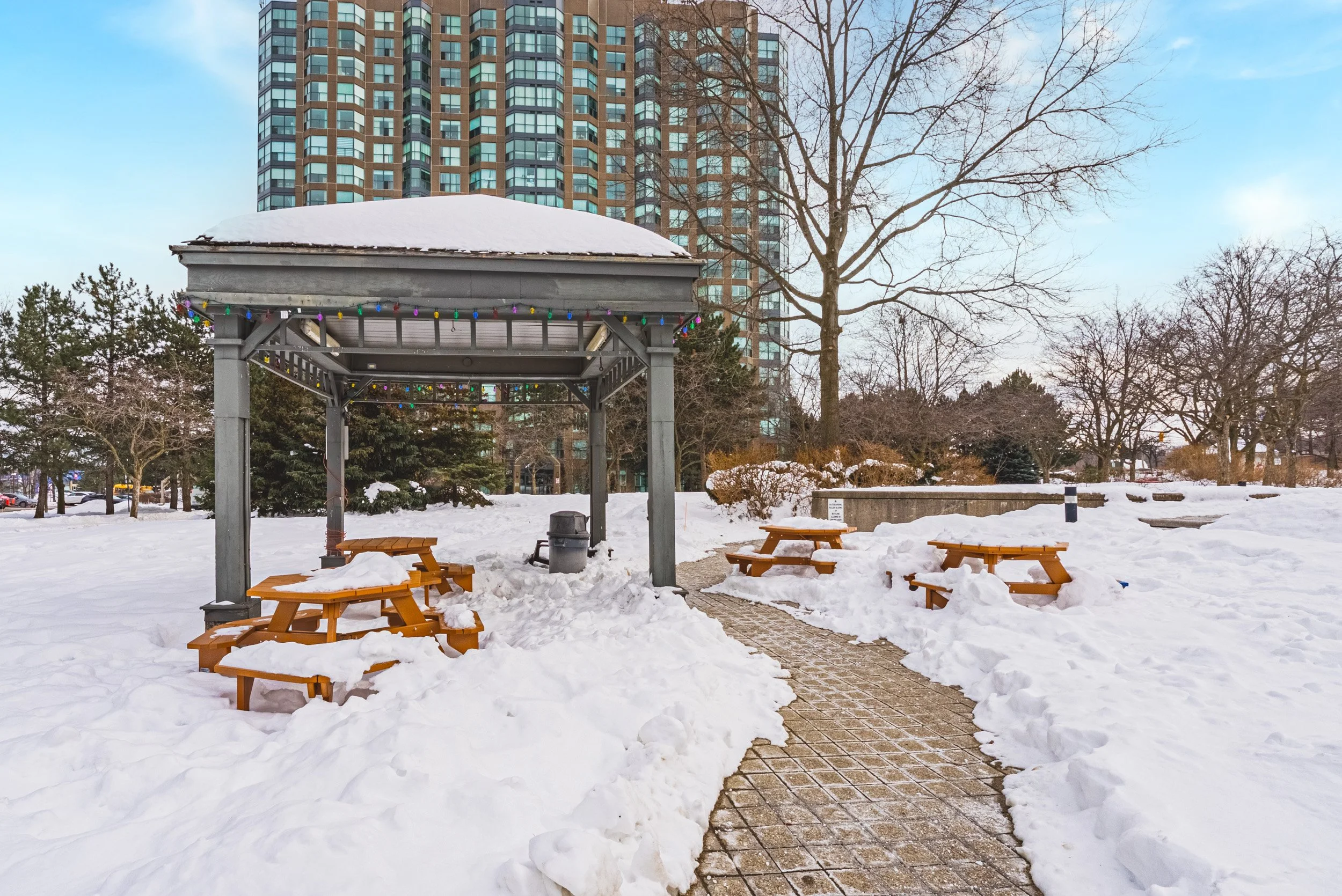 41 - 2155 Burnhamthorpe Rd W #1904, Mississauga.jpg