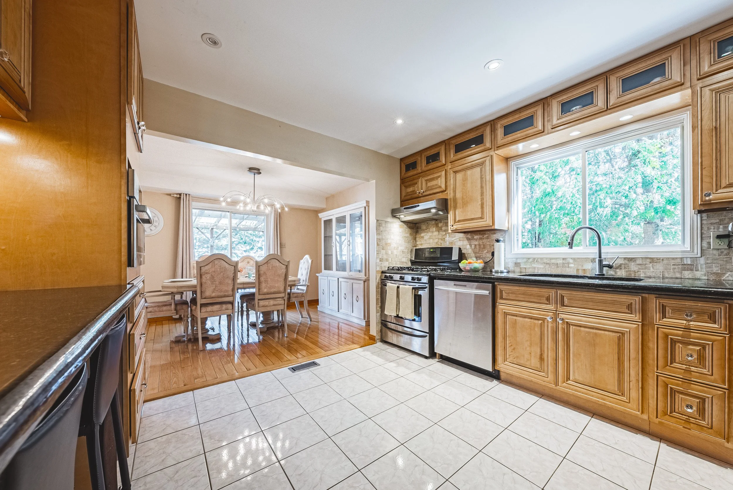 16 - 110 Highbury Dr, Stoney Creek.jpg