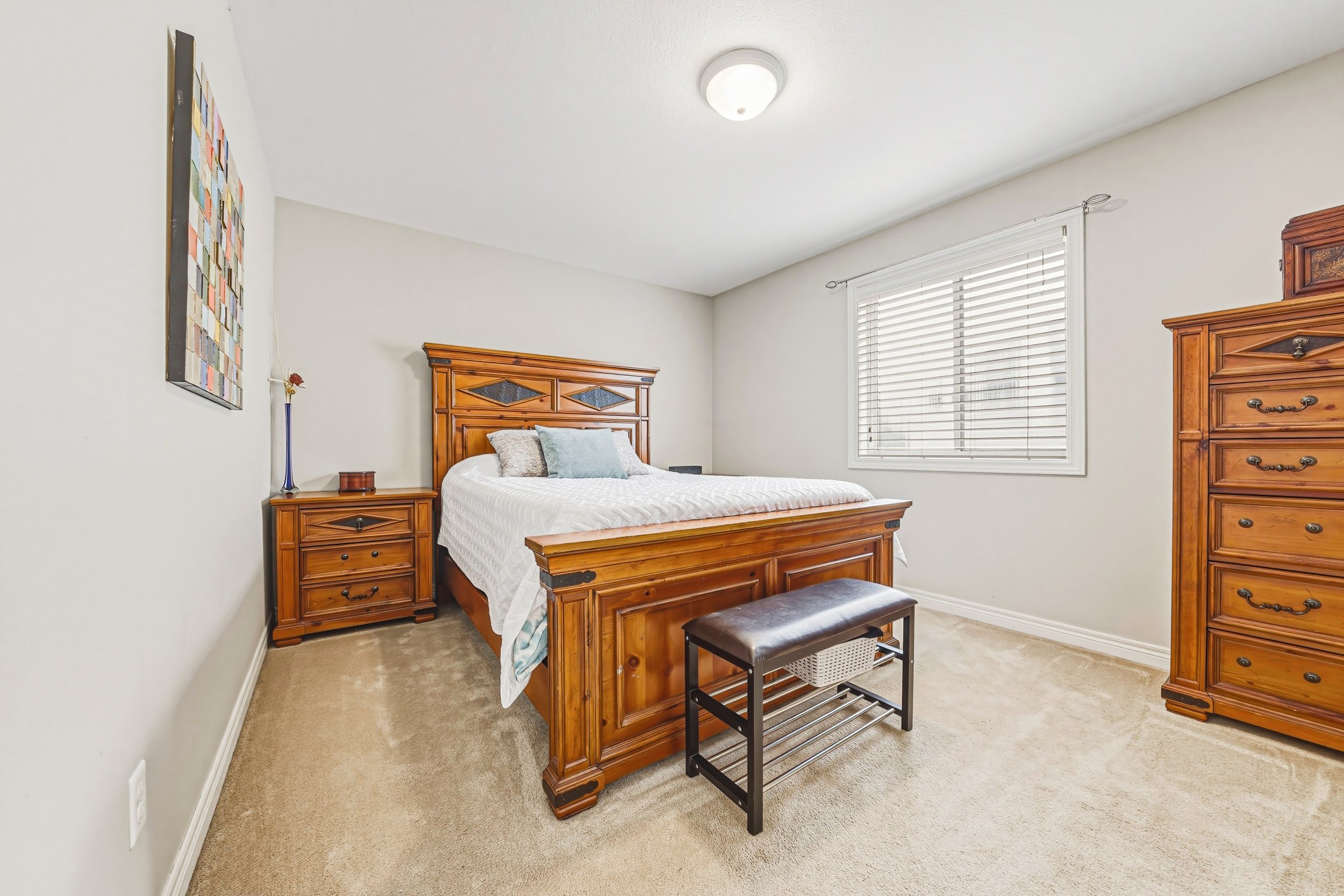 31 - 120 Valiant Cir, Binbrook.jpg