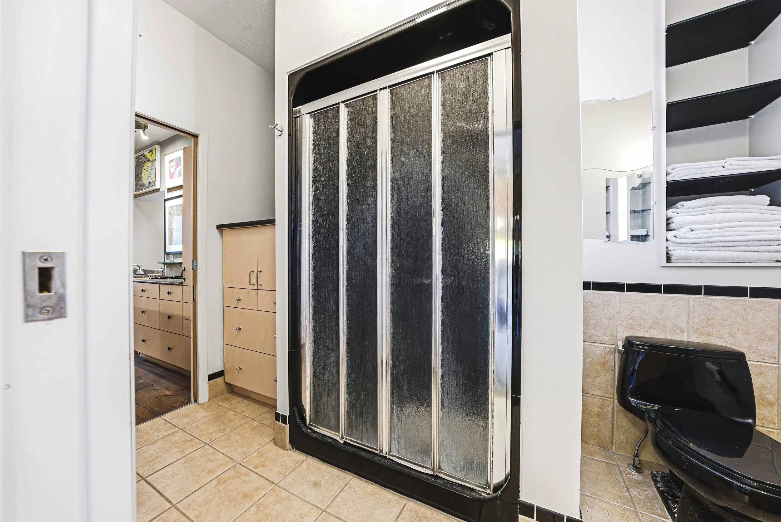 28 - 595 King St E, Hamilton.jpg