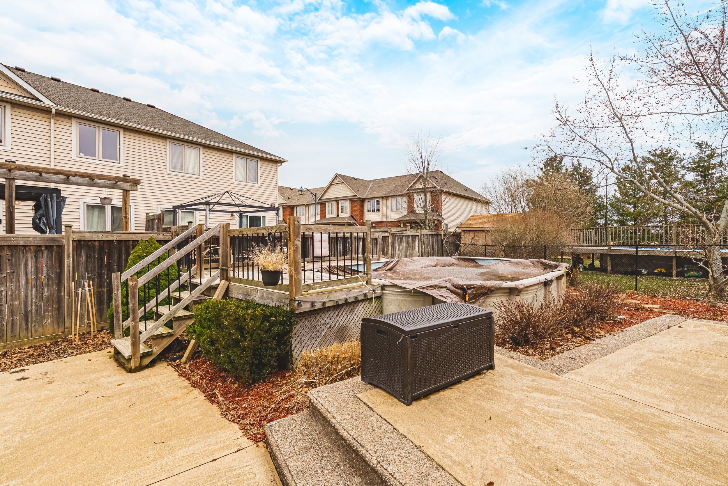 48 - 120 Valiant Cir, Binbrook.jpg