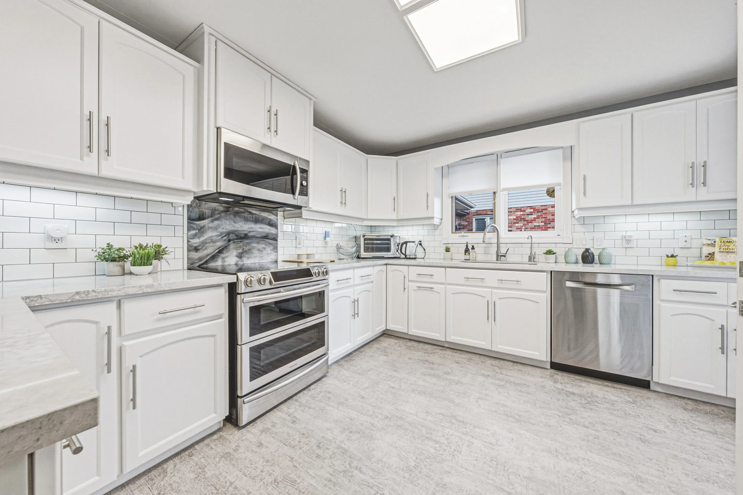 10 - 116 Attwood Dr, Cambridge.jpg