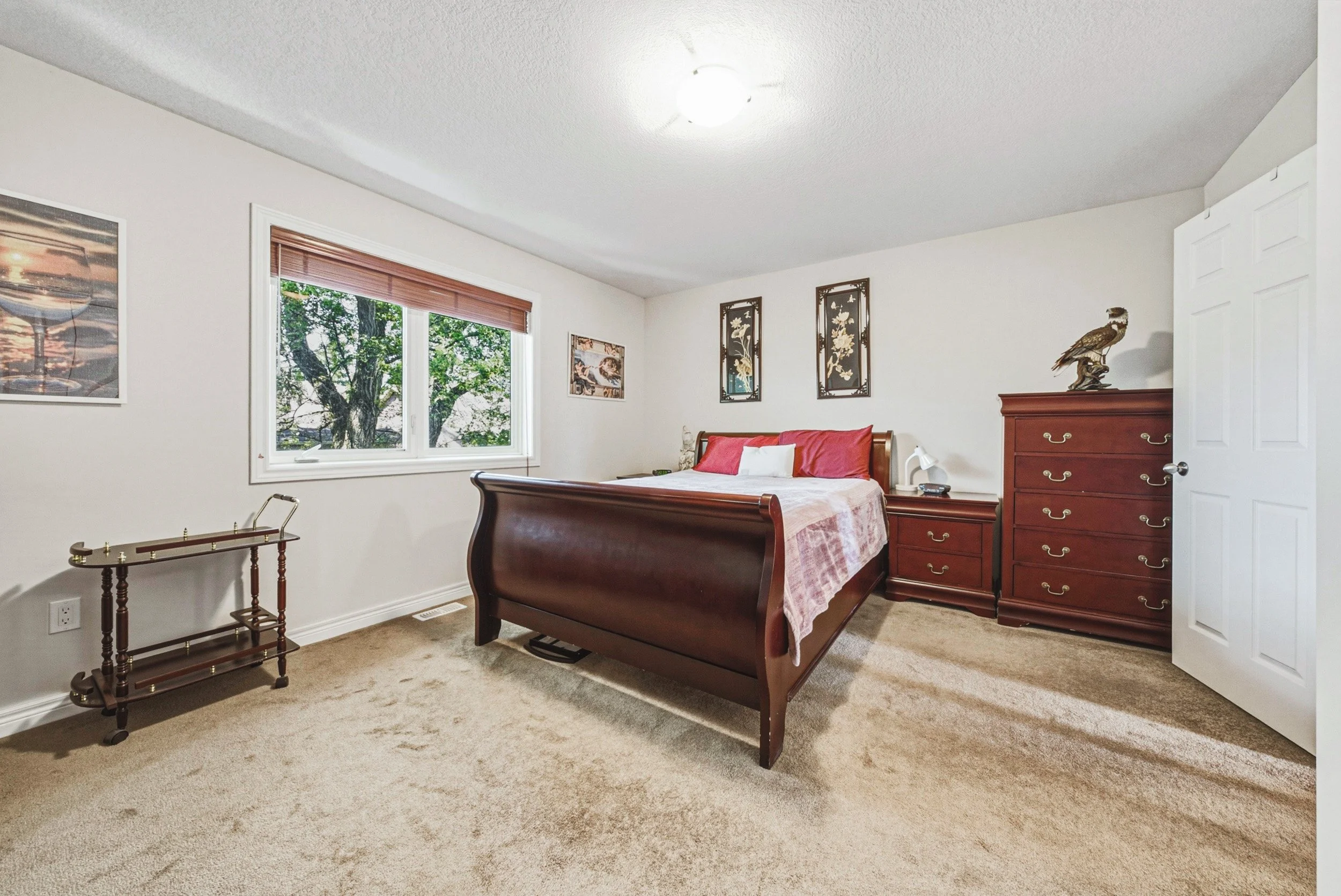 20 - 14-18 Plains Rd W, Burlington.jpg