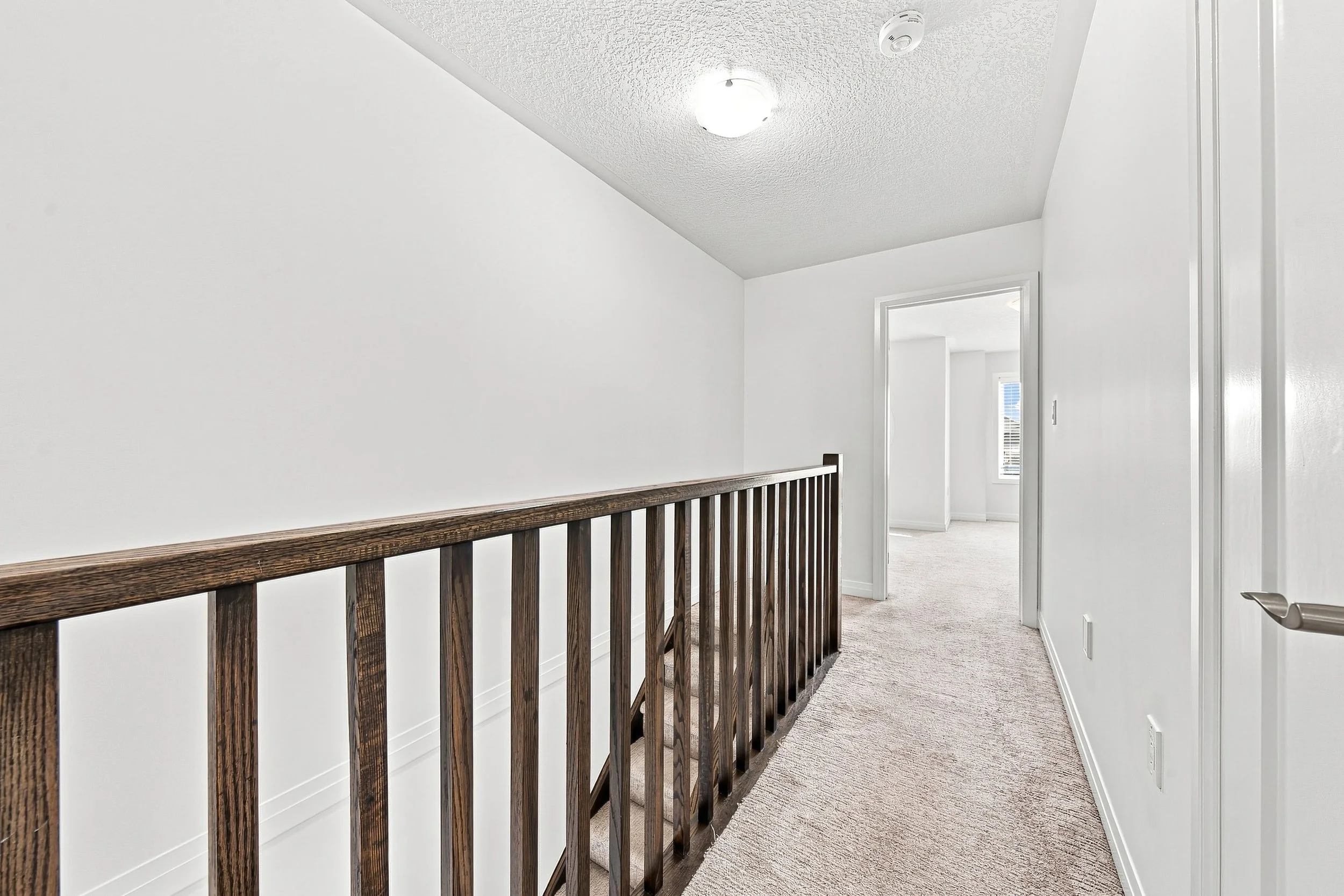 23 - 94 Laguna Village Cres, Hamilton.jpg
