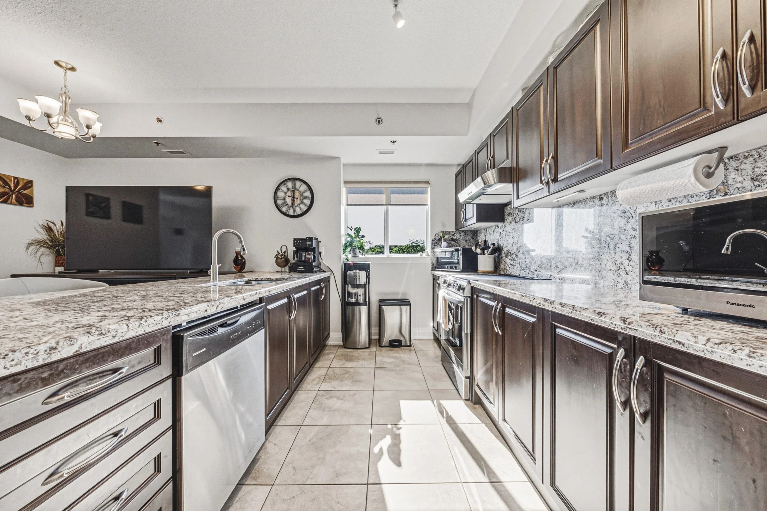 8 - 325 Highway 8 #308, Stoney Creek.jpg