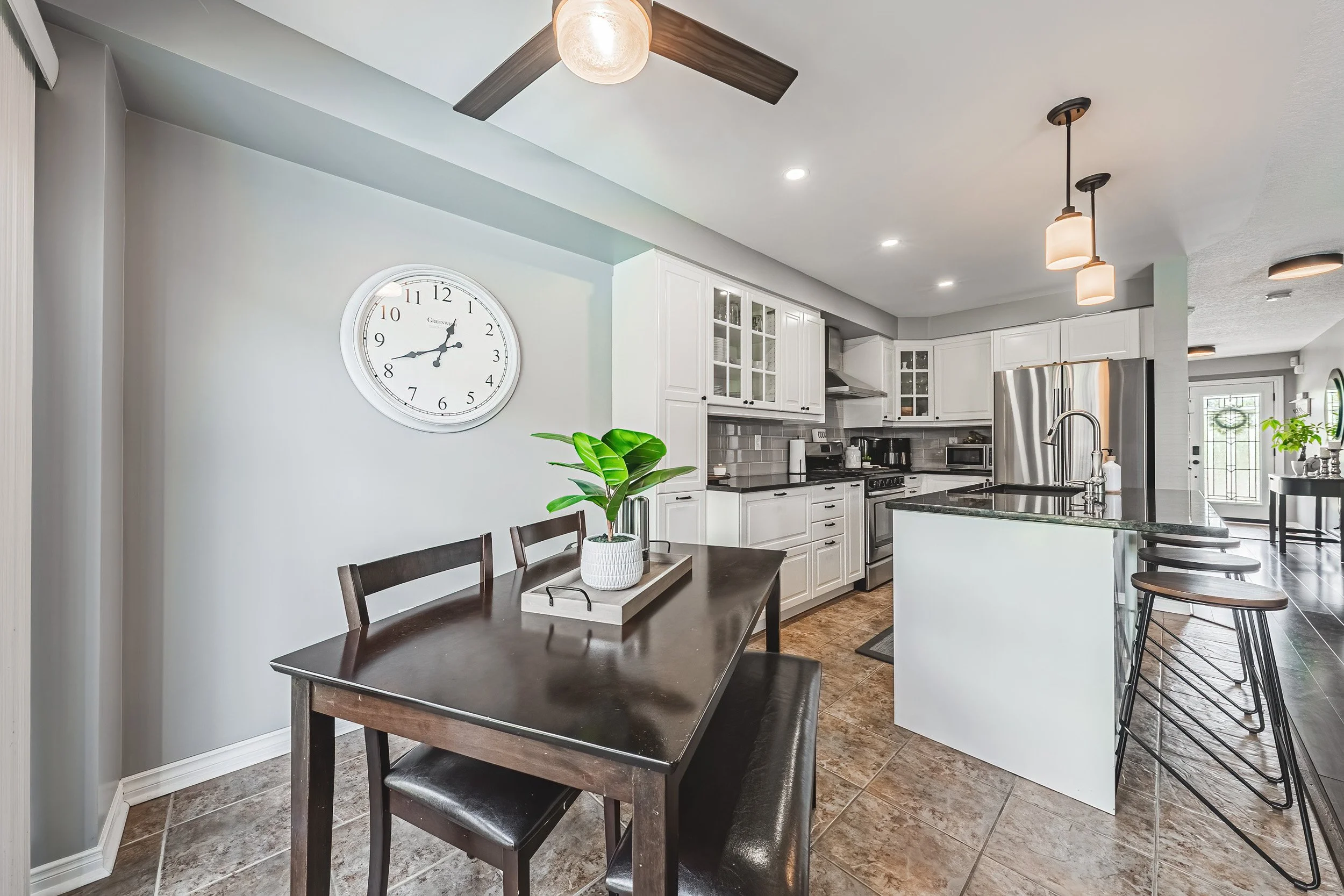 11 - 142 Bradley Ave, Binbrook.jpg