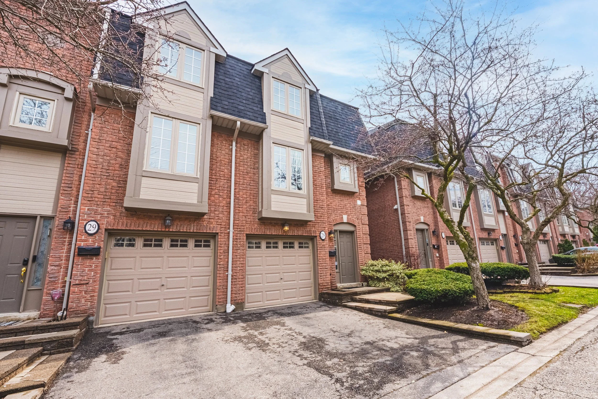 1 - 3140 Fith Line #28, Mississauga.jpg