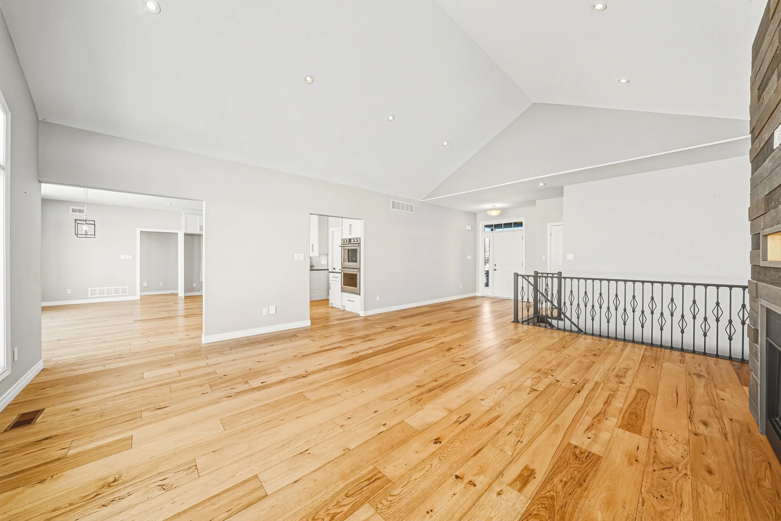 12 - 1 Phillips Court, Dunnville.jpg