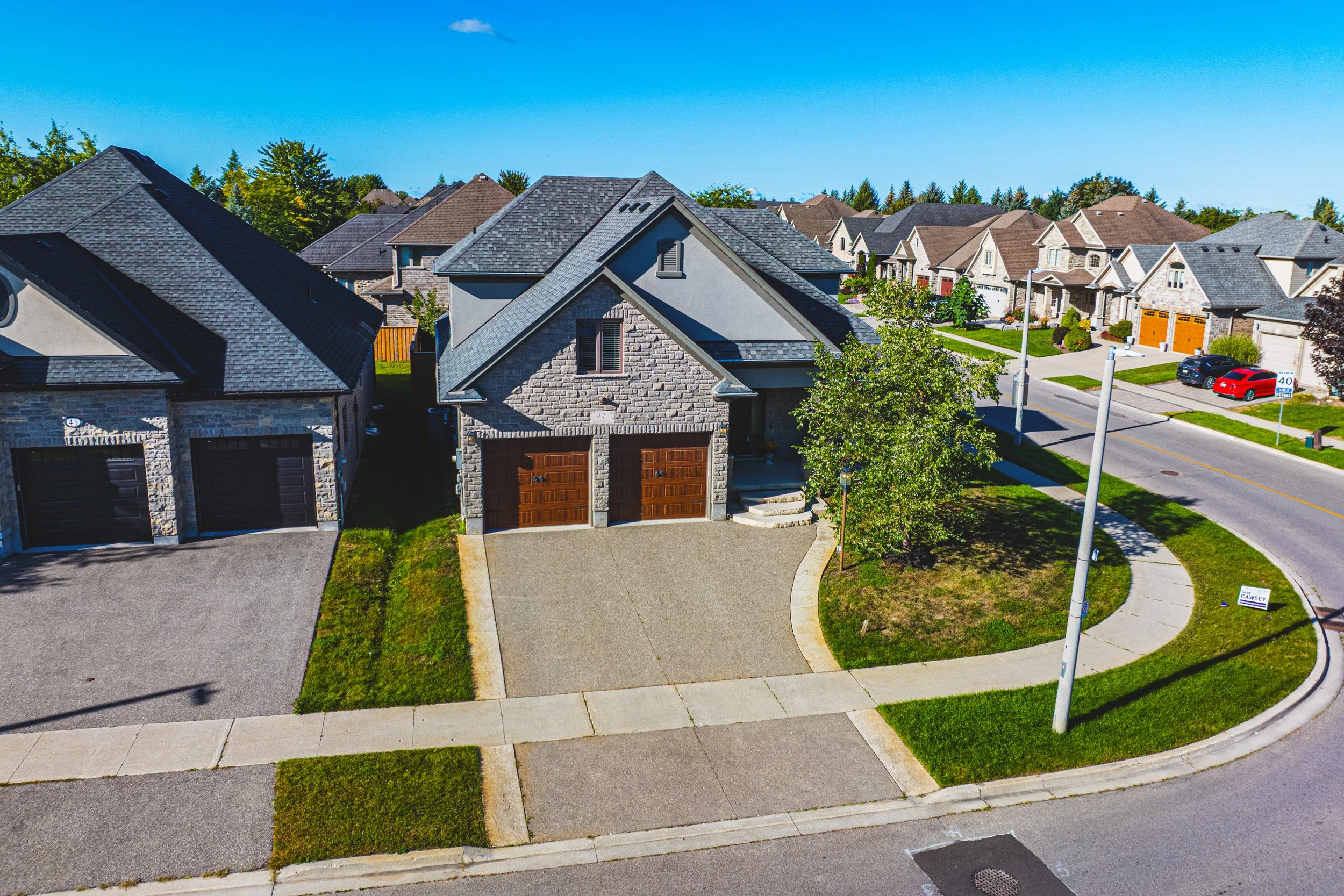 3 - 41 Zaduk Pl, Guelph.jpg