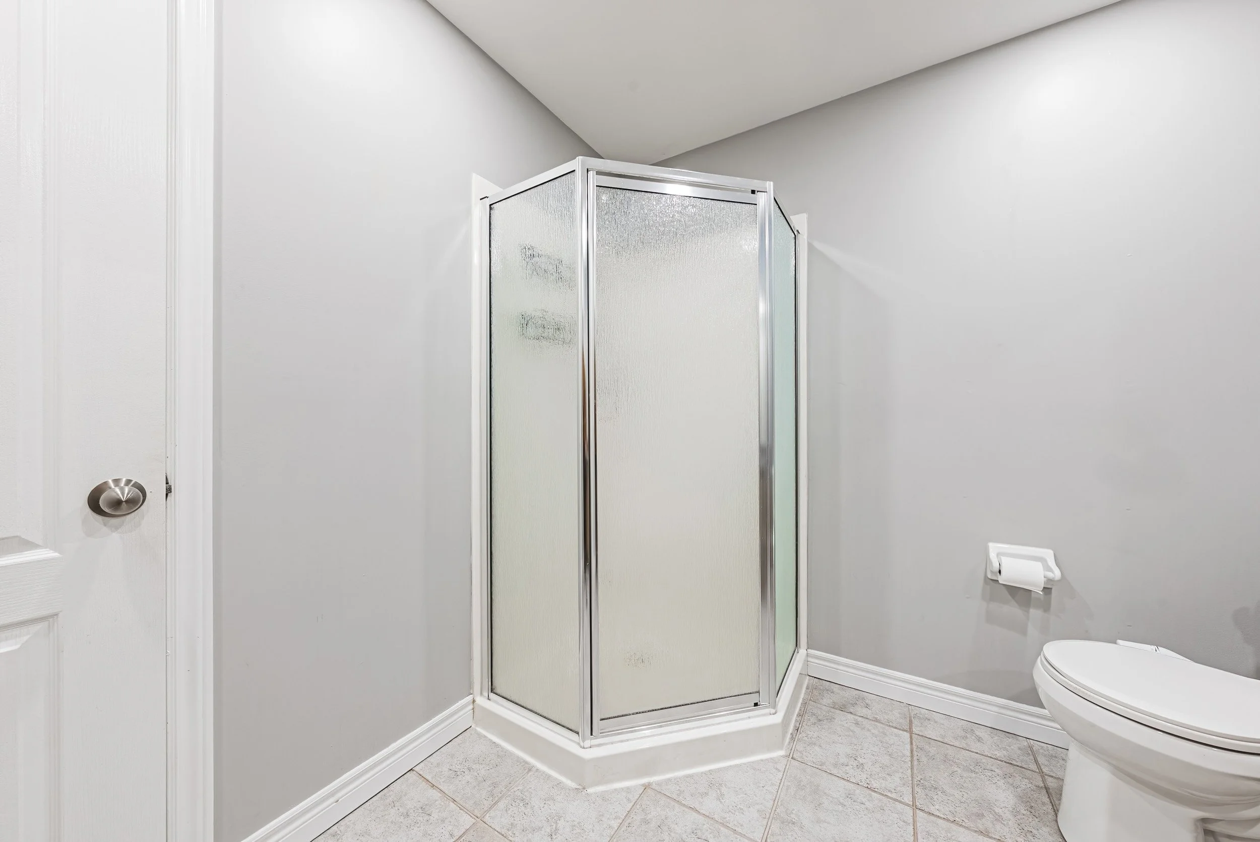 19 - 2 Harbour Dr #14, Stoney Creek.jpg