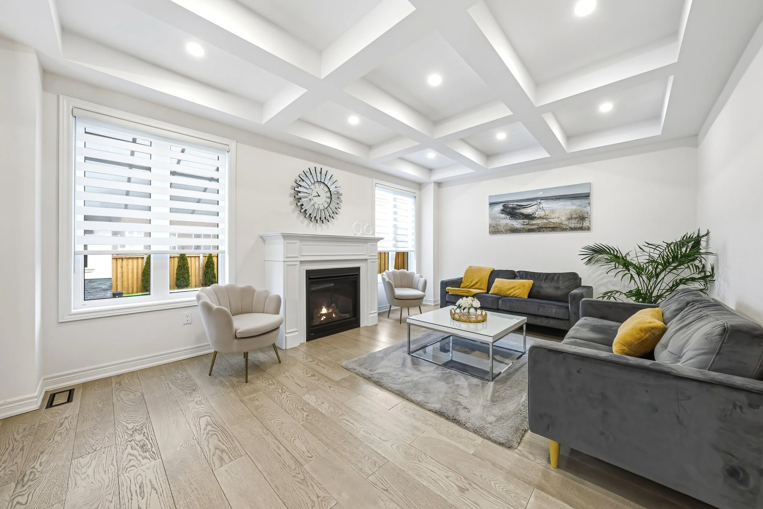 22 - 90 Robertson Rd, Ancaster.jpg