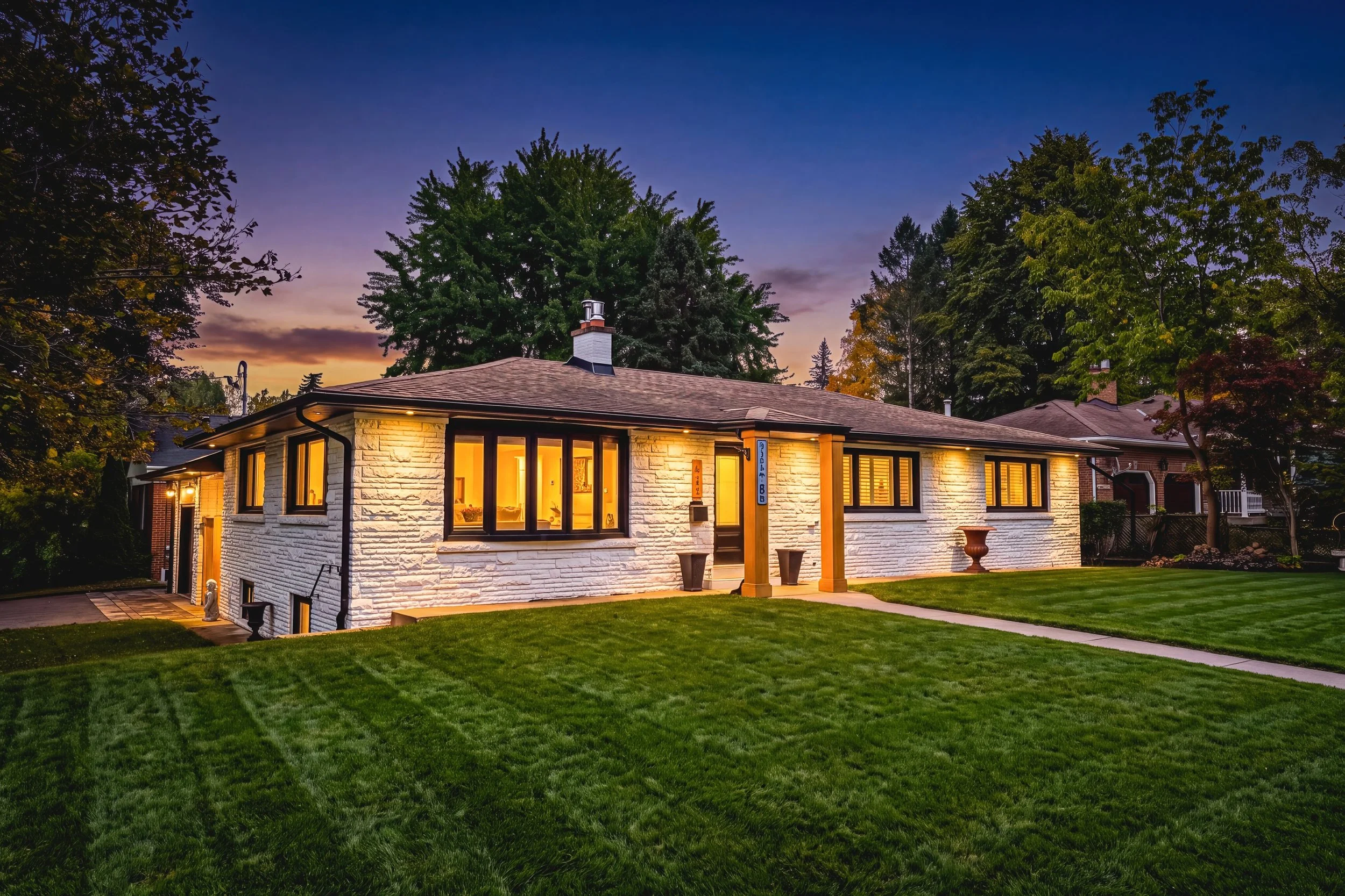 1 - 915 Tanager Ave, Burlington.jpg