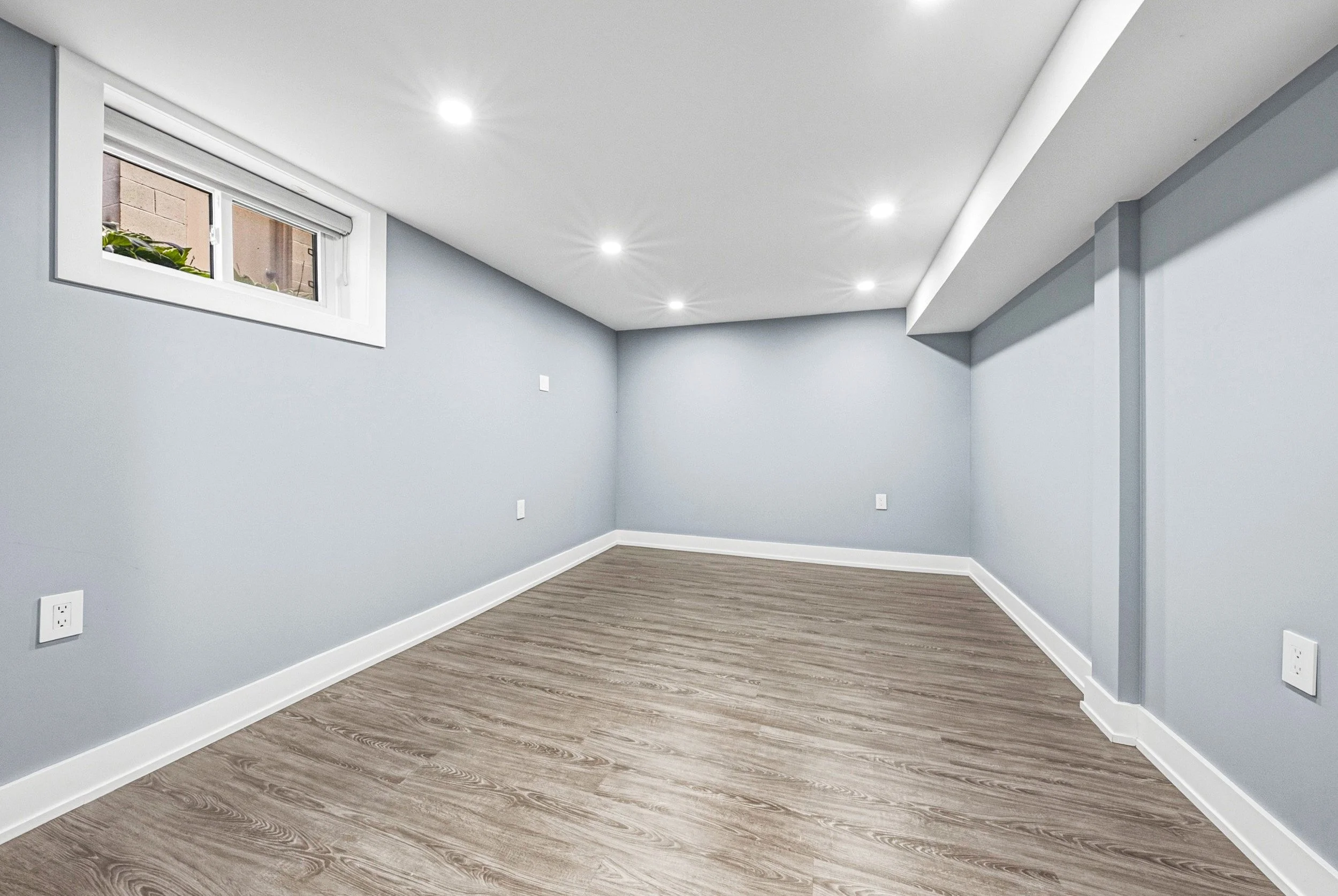 26 - 12 Stevenson Ave, London.jpg