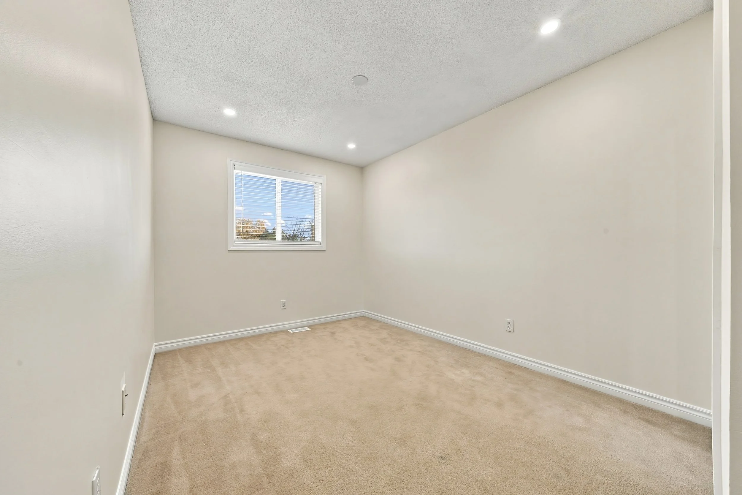 32-35 Thames Wy Hamilton.jpg