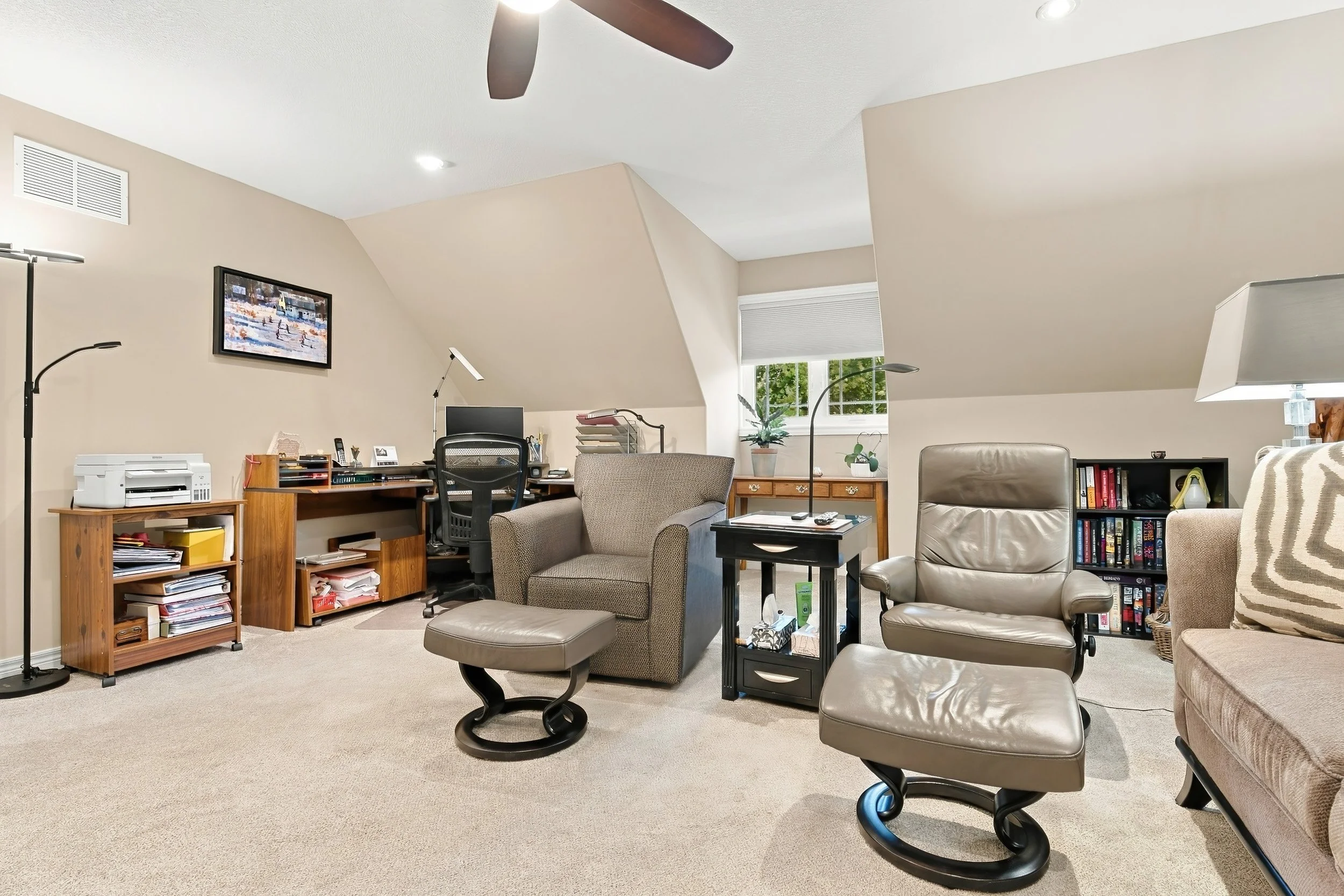 24 - 31 Book Rd #44, Grimsby.jpg