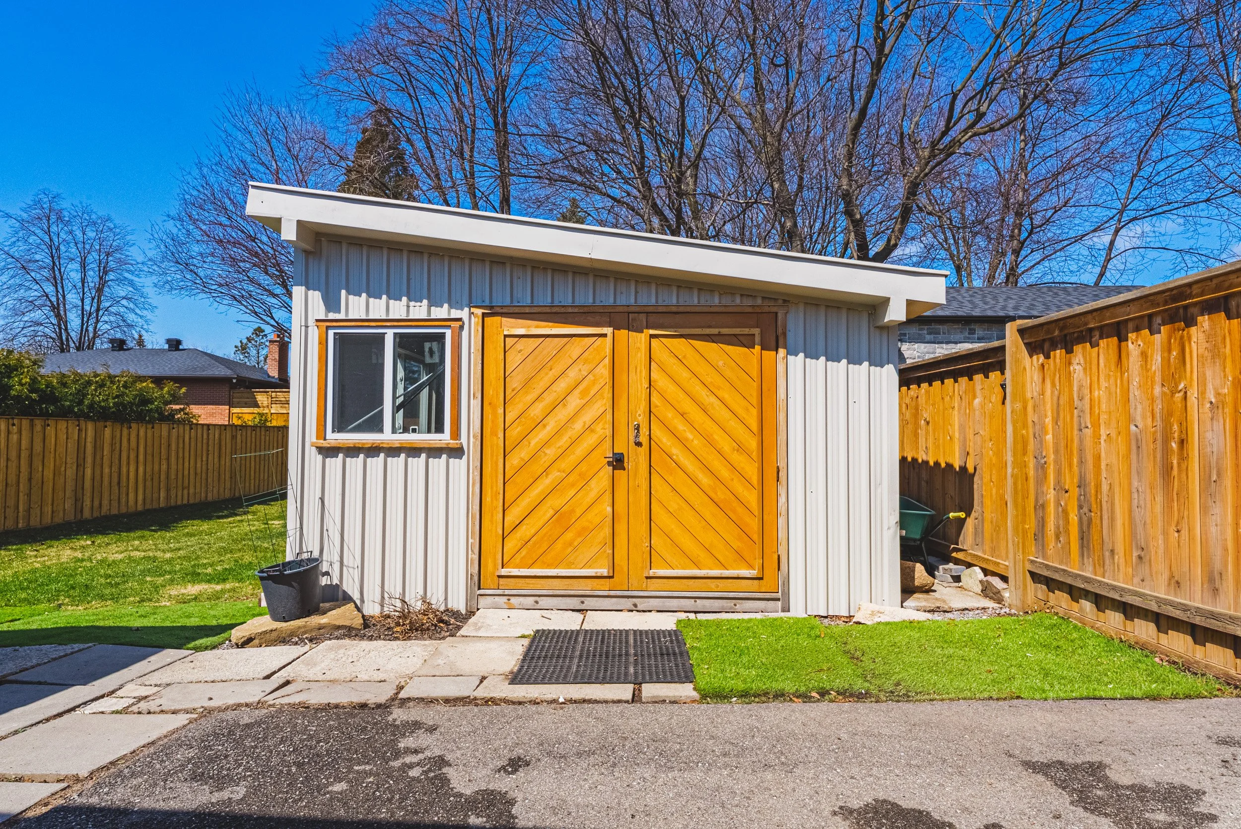 28 - 121 Paisley Blvd E, Mississauga.jpg