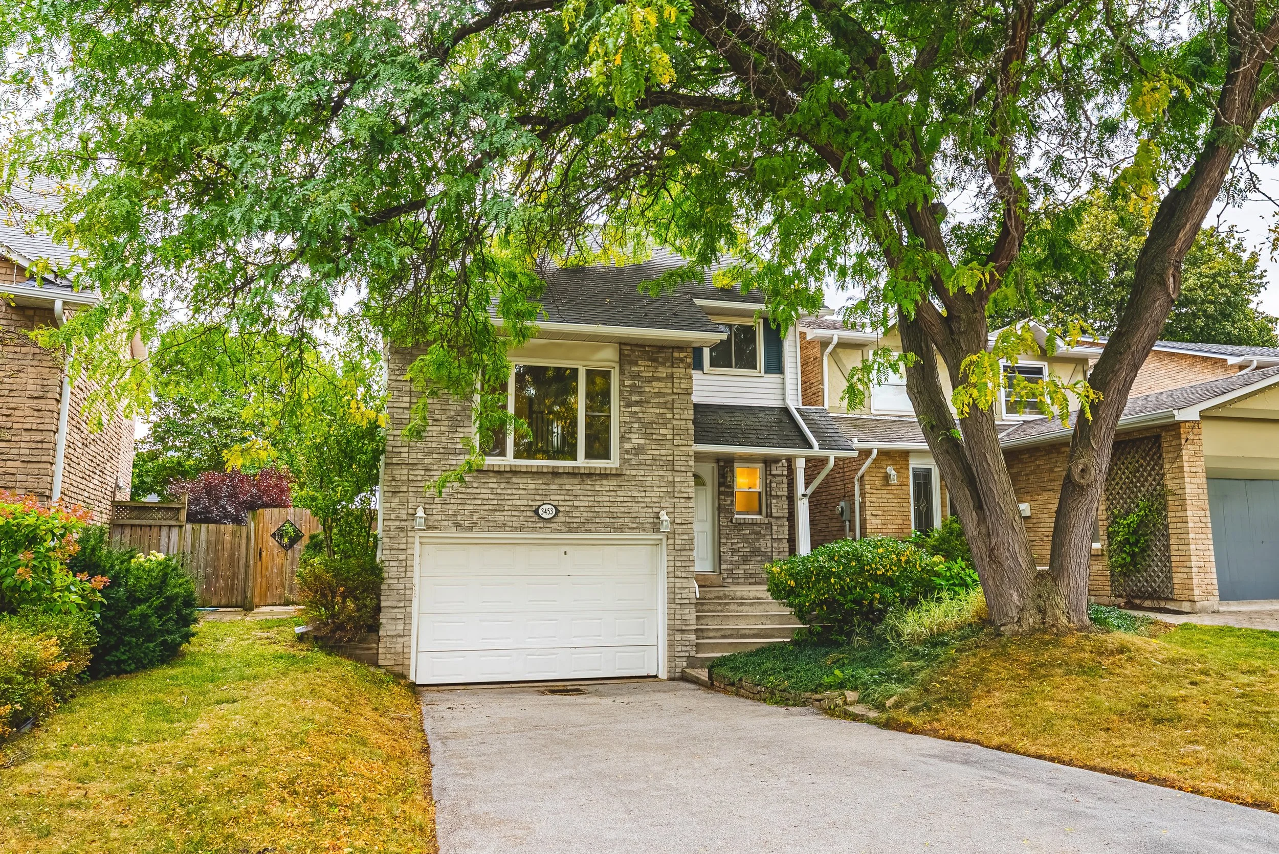 2 - 3453 Hannibal Rd, Burlington.jpg