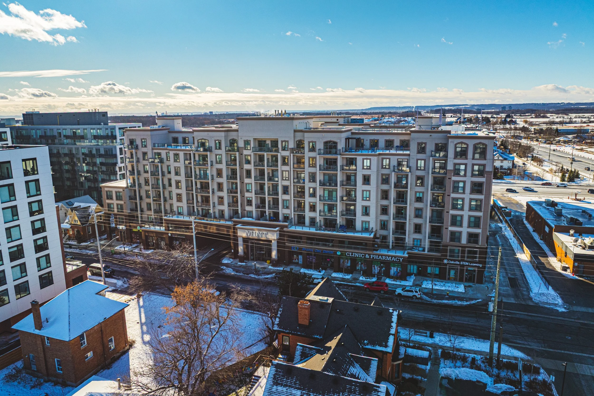 33 - 2486 Old Bronte Rd #706, Oakville.jpg