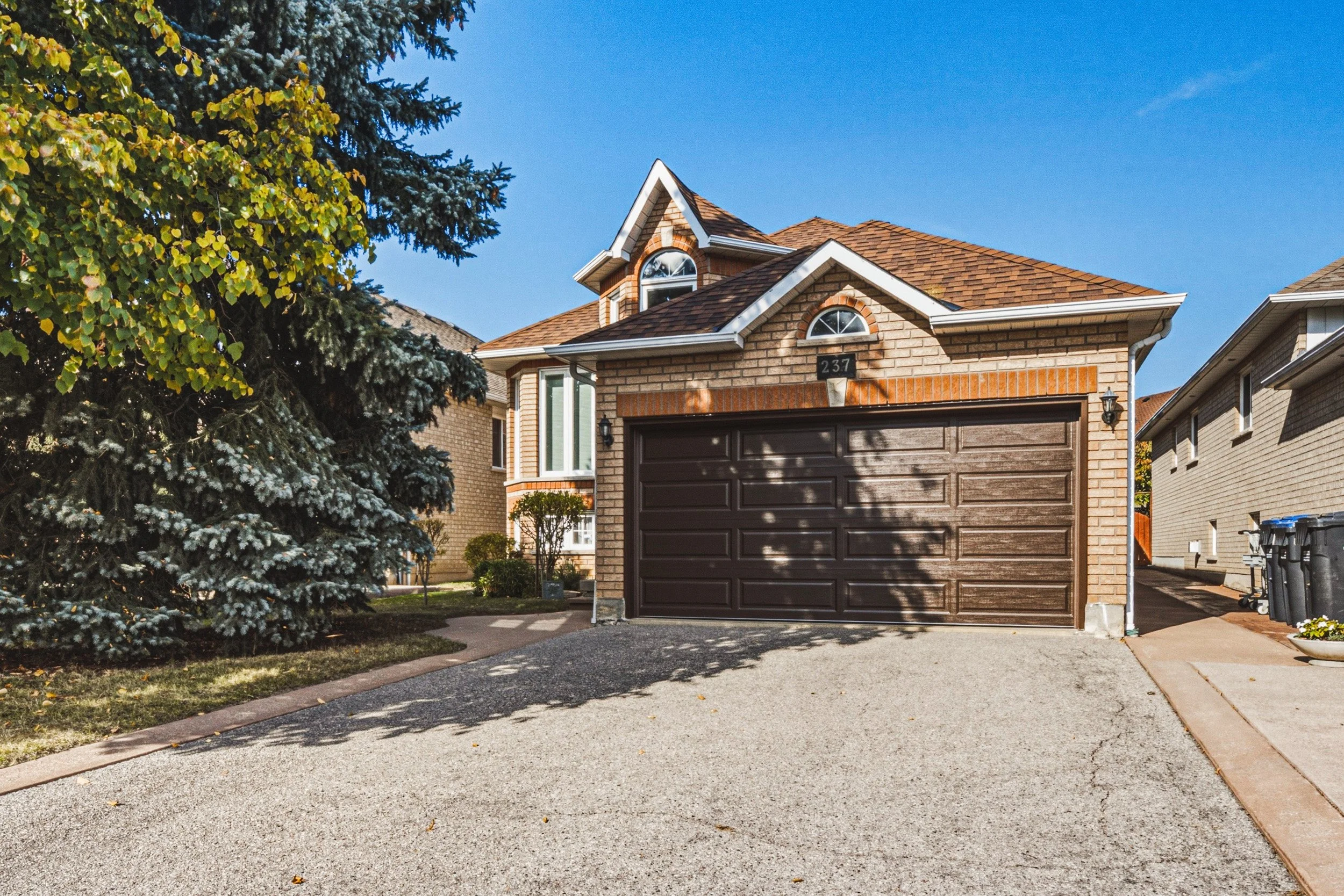 1 - 237 Mountainberry Rd, Brampton.jpg