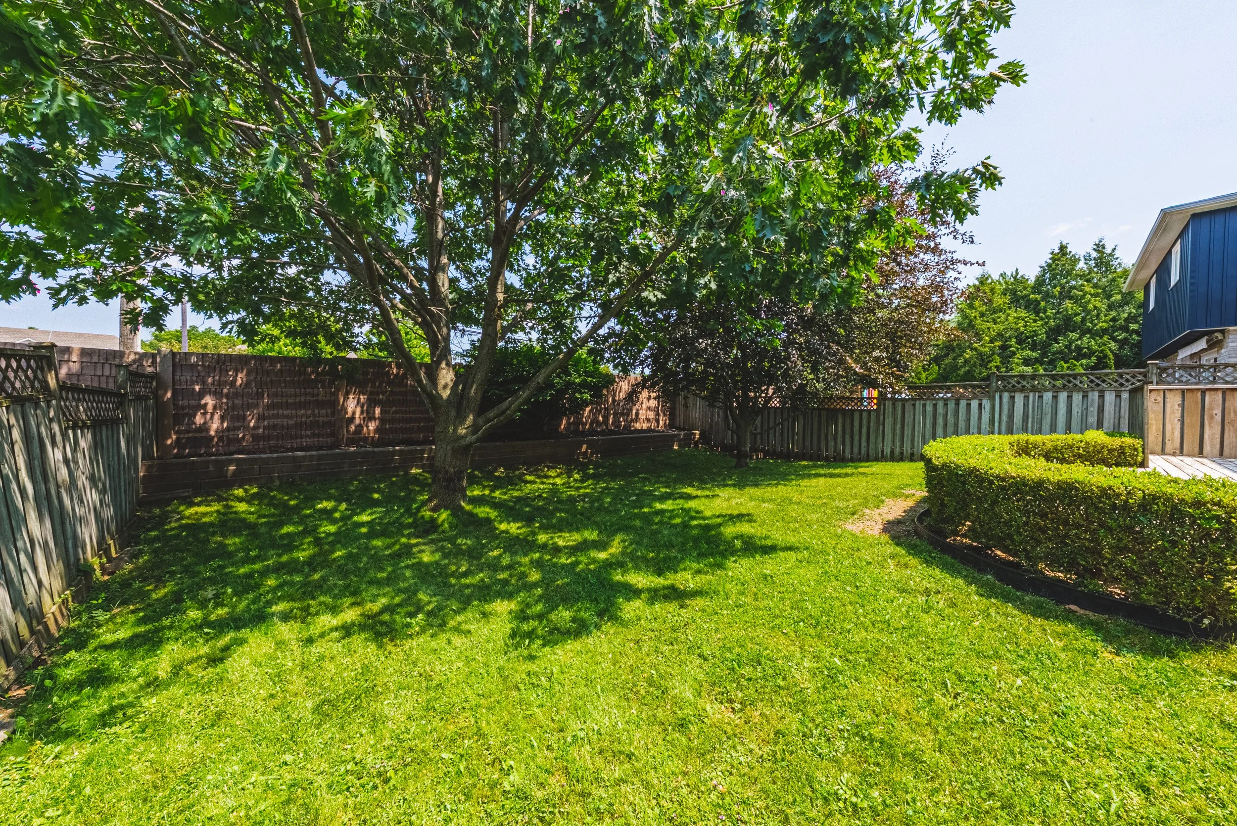 32 - 2206 Donald Rd, Burlington.jpg