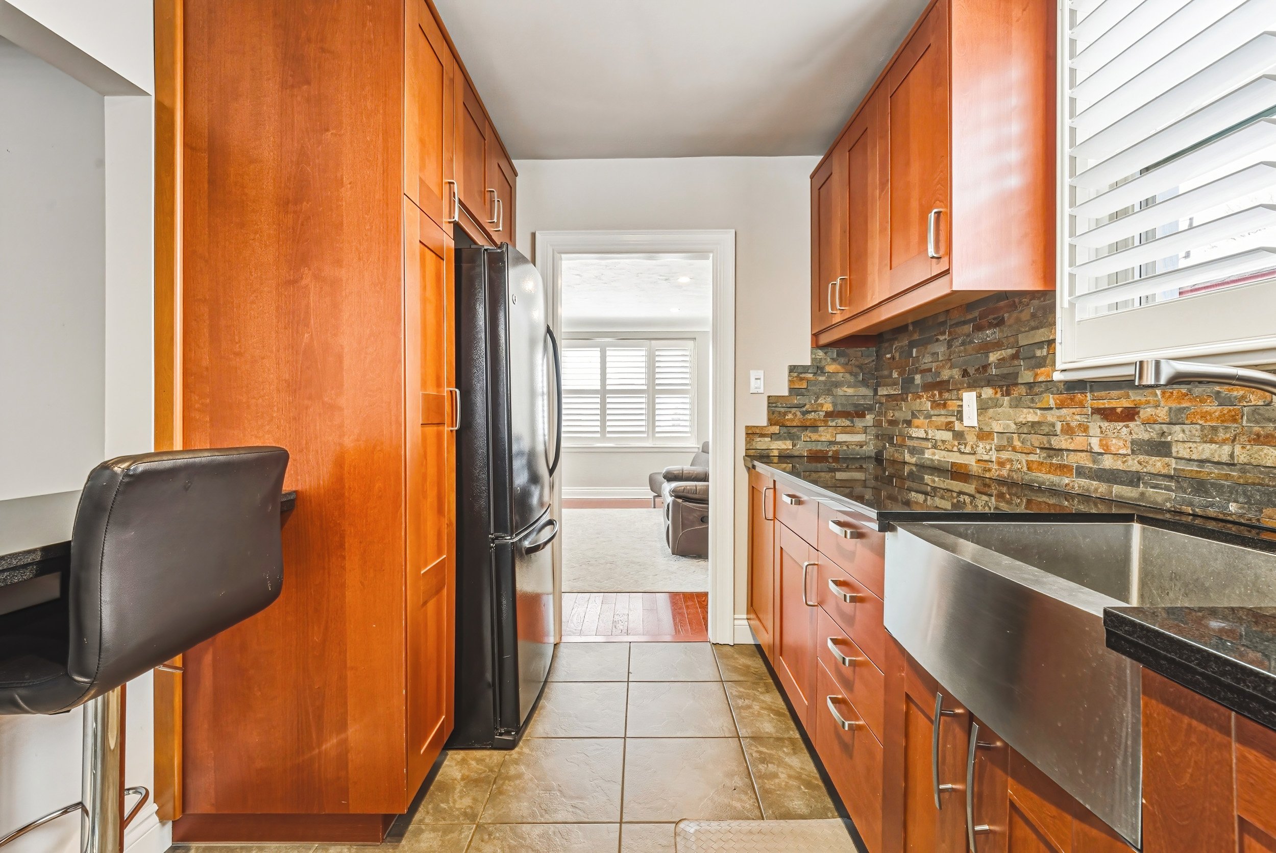 16 - 165 E 38th St, Hamilton.jpg