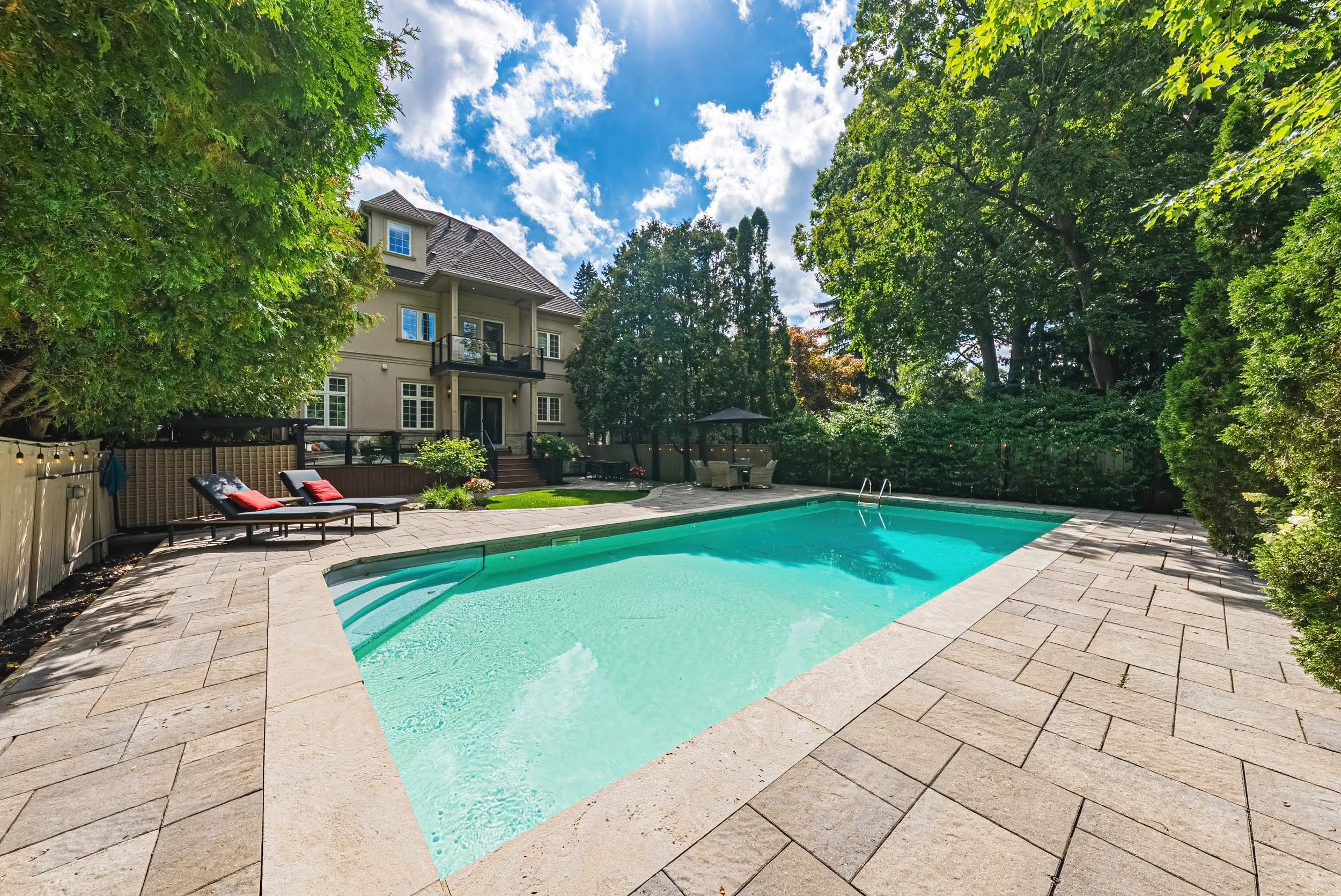 60 - 3021 Woodland Park Dr, Burlington.jpg