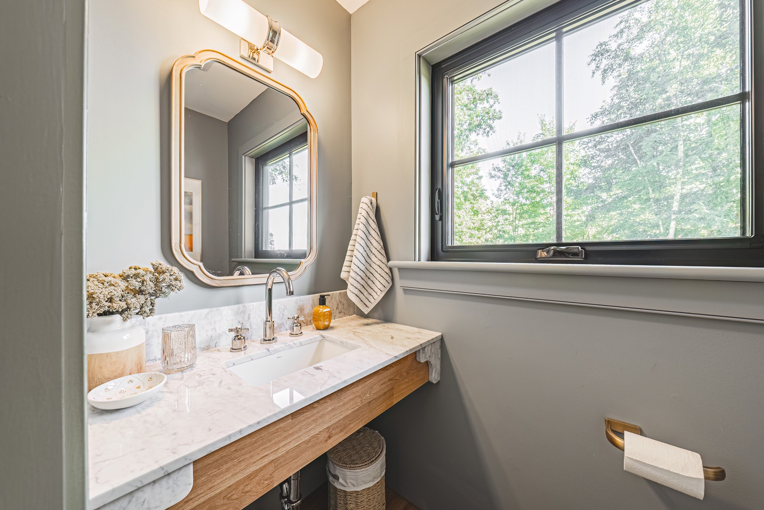 39 - 7399 Bell School Line, Milton.jpg