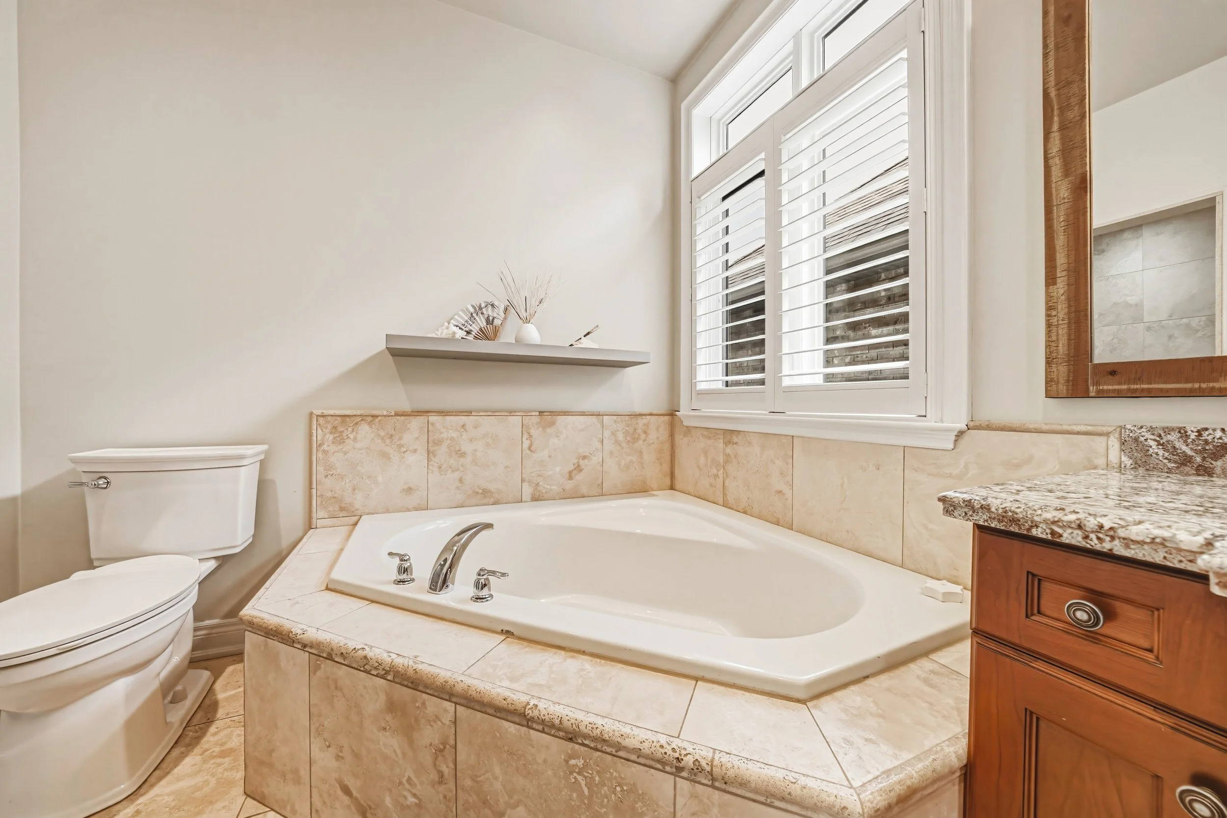 28 - 976 Shadeland Ave #3, Burlington.jpg