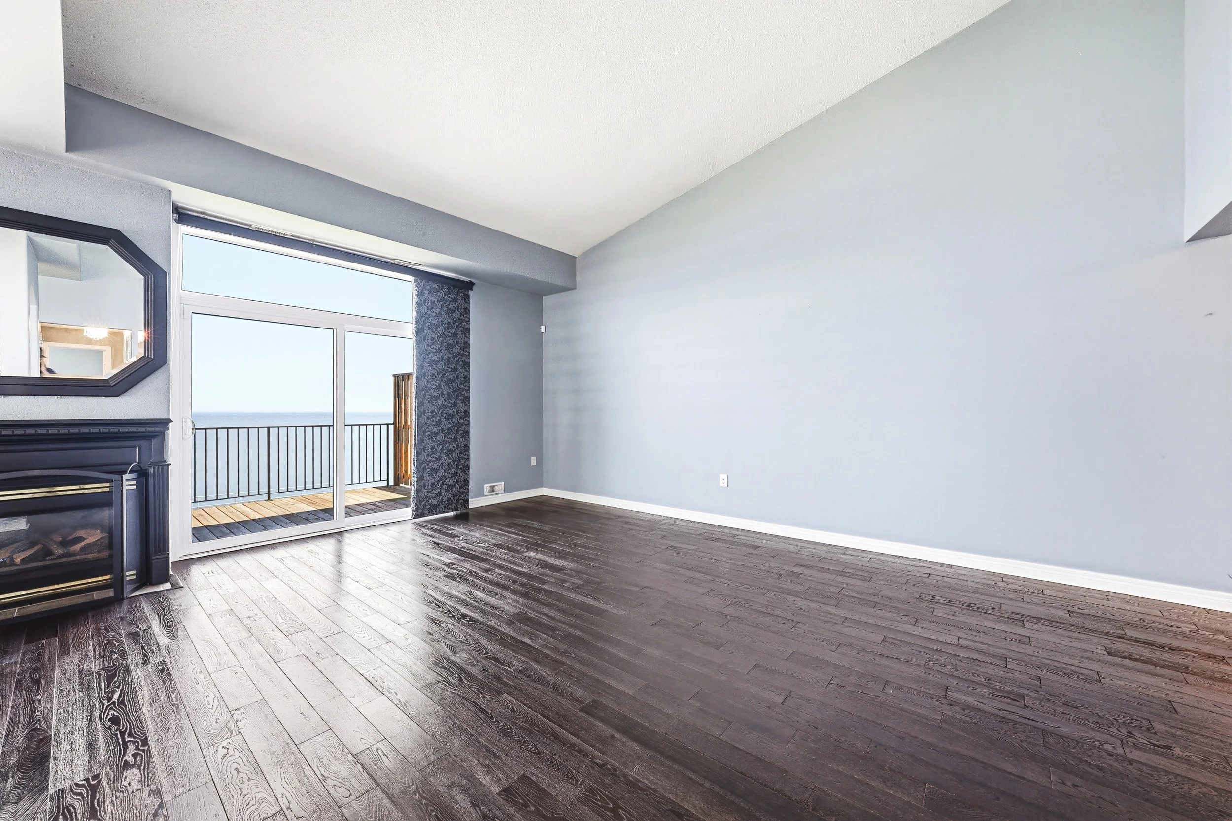 10 - 515 N Service Rd #22, Stoney Creek.jpg