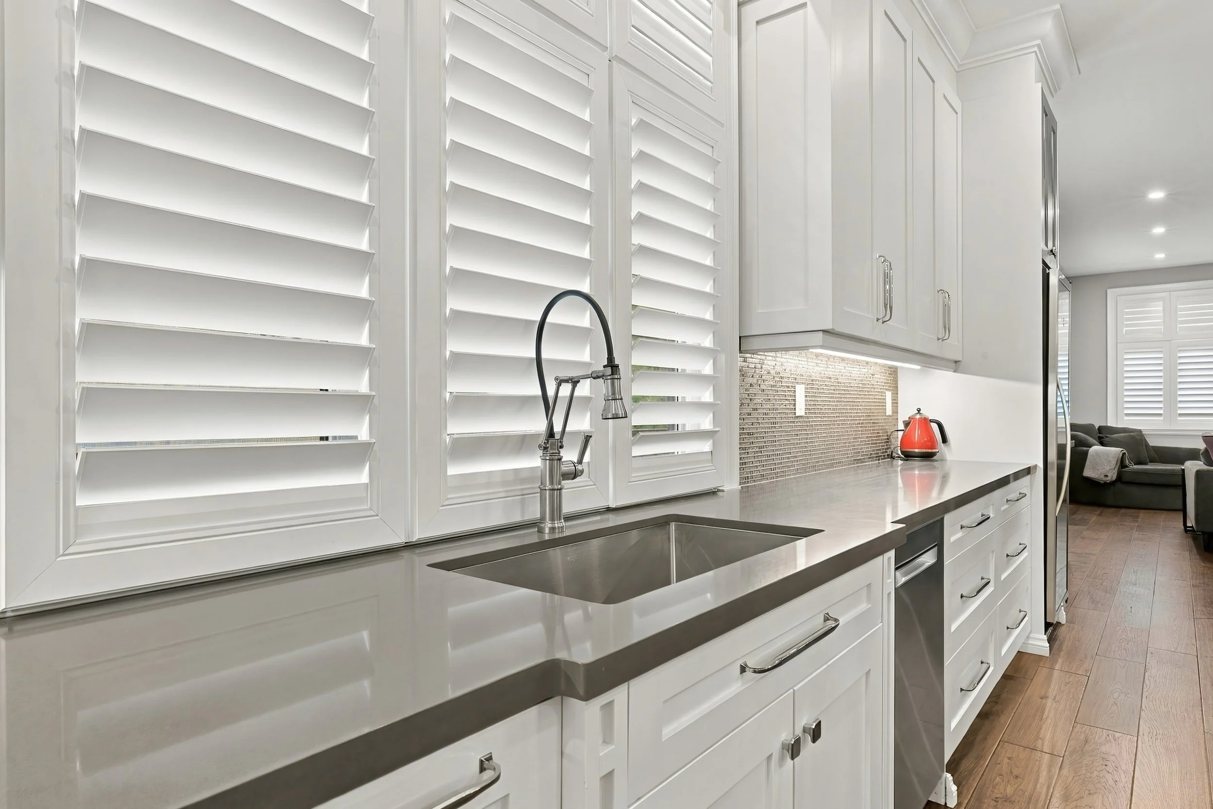 18 - 4369 Lakeshore Rd, Burlington.jpg