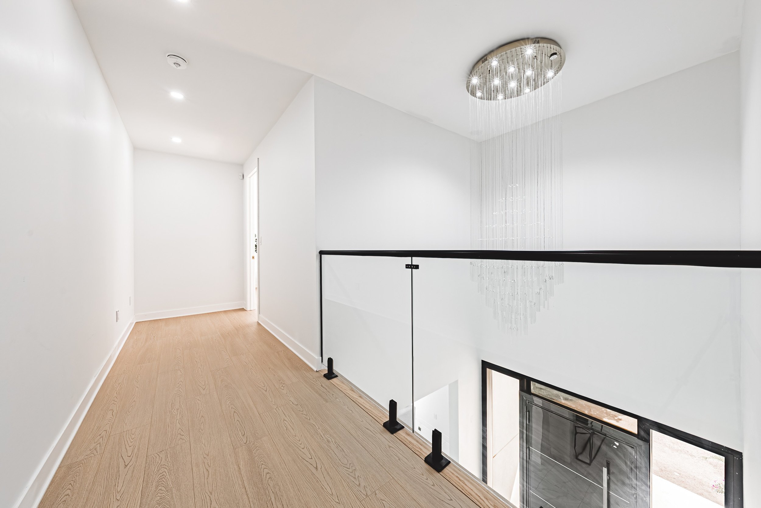 39 - 4511 Guelph Line, Burlington.jpg