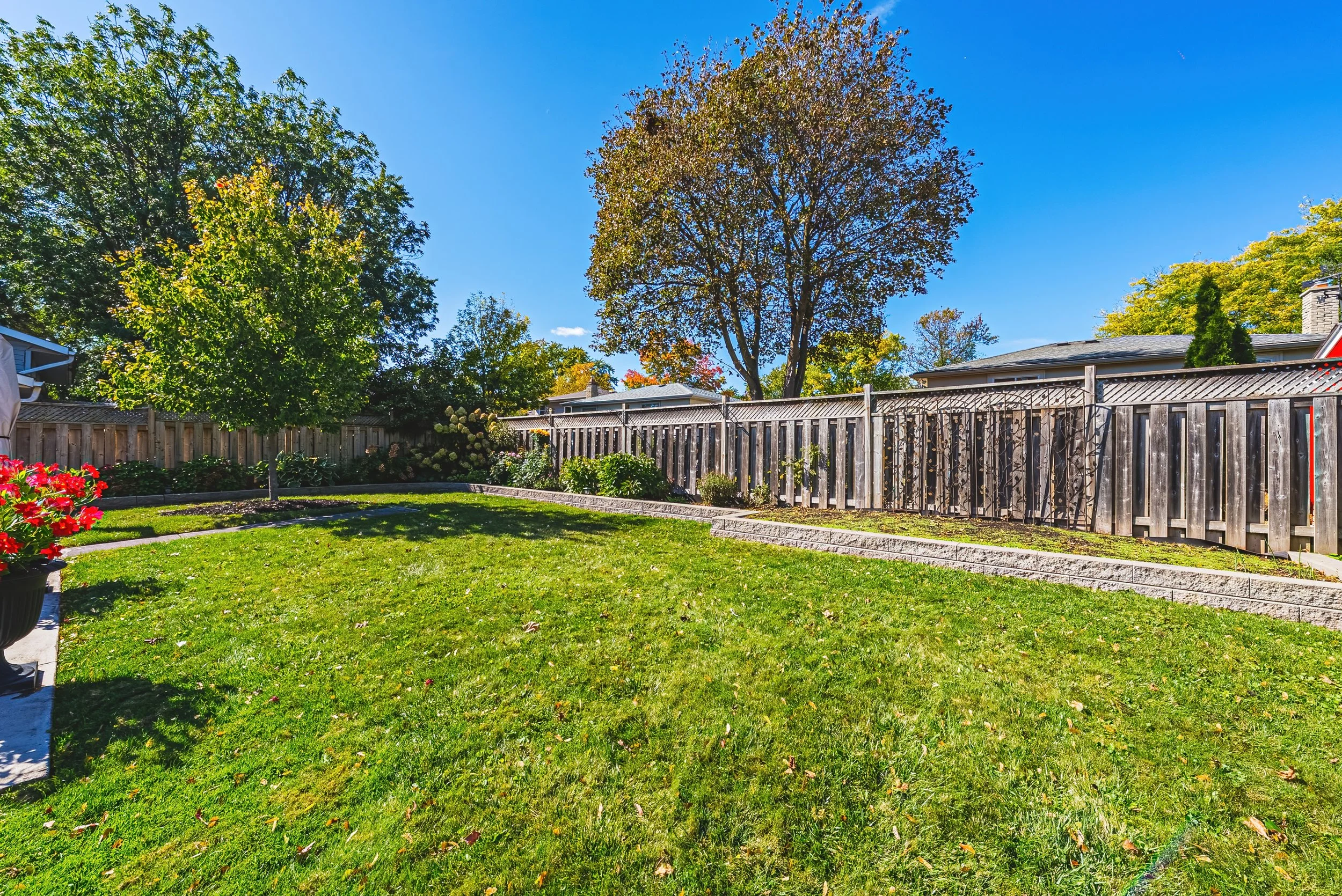 34 - 2231 Urwin Cres, Oakville.jpg