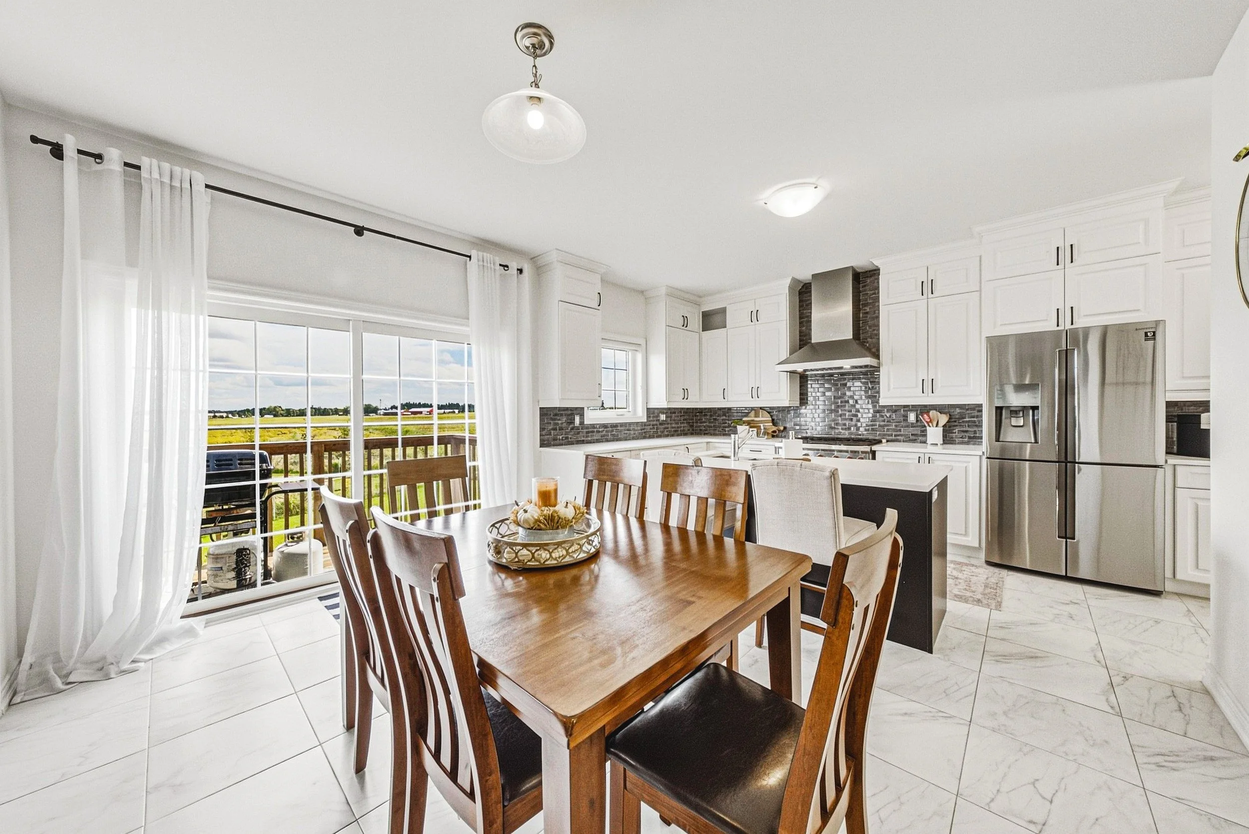 13 - 733 Gilmour Cres, Shelburne.jpg