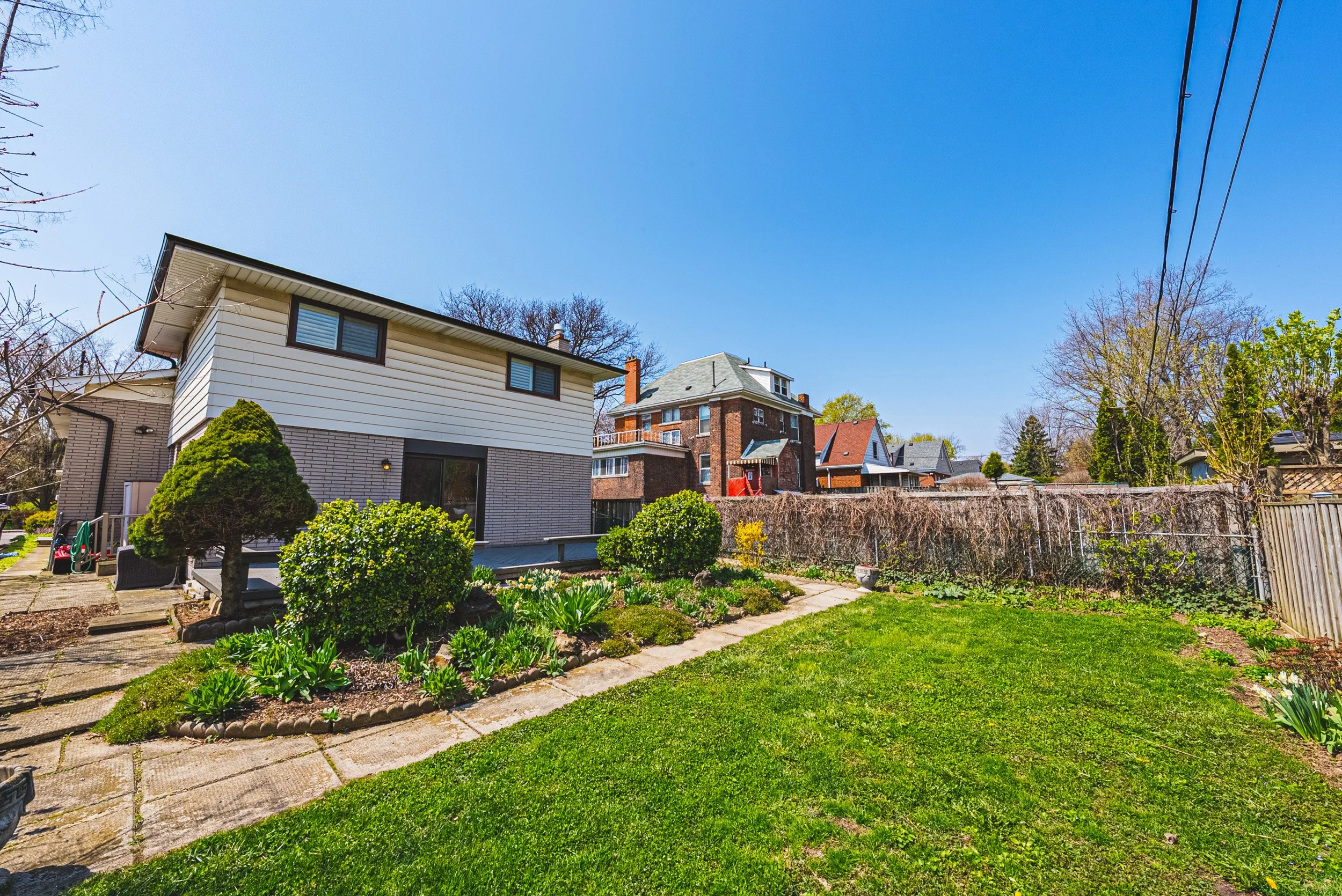 38 - 103 Empress Ave, Hamilton.jpg