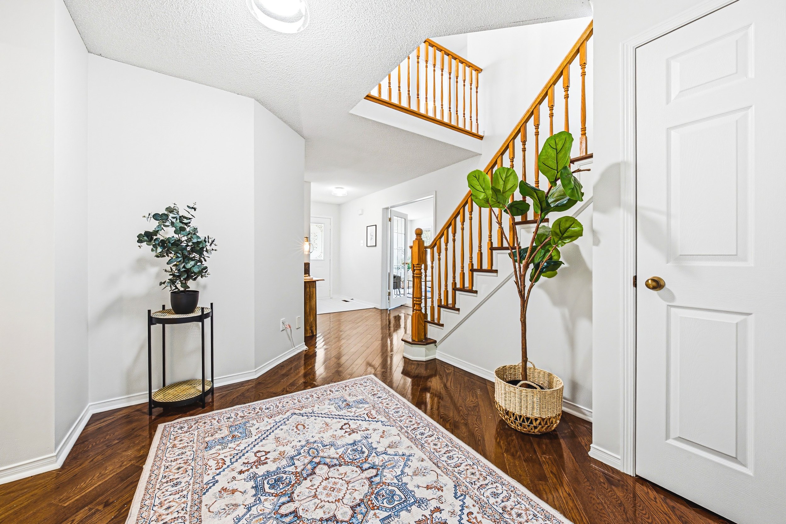 8 - 4153 Vermont Cres, Burlington.jpg