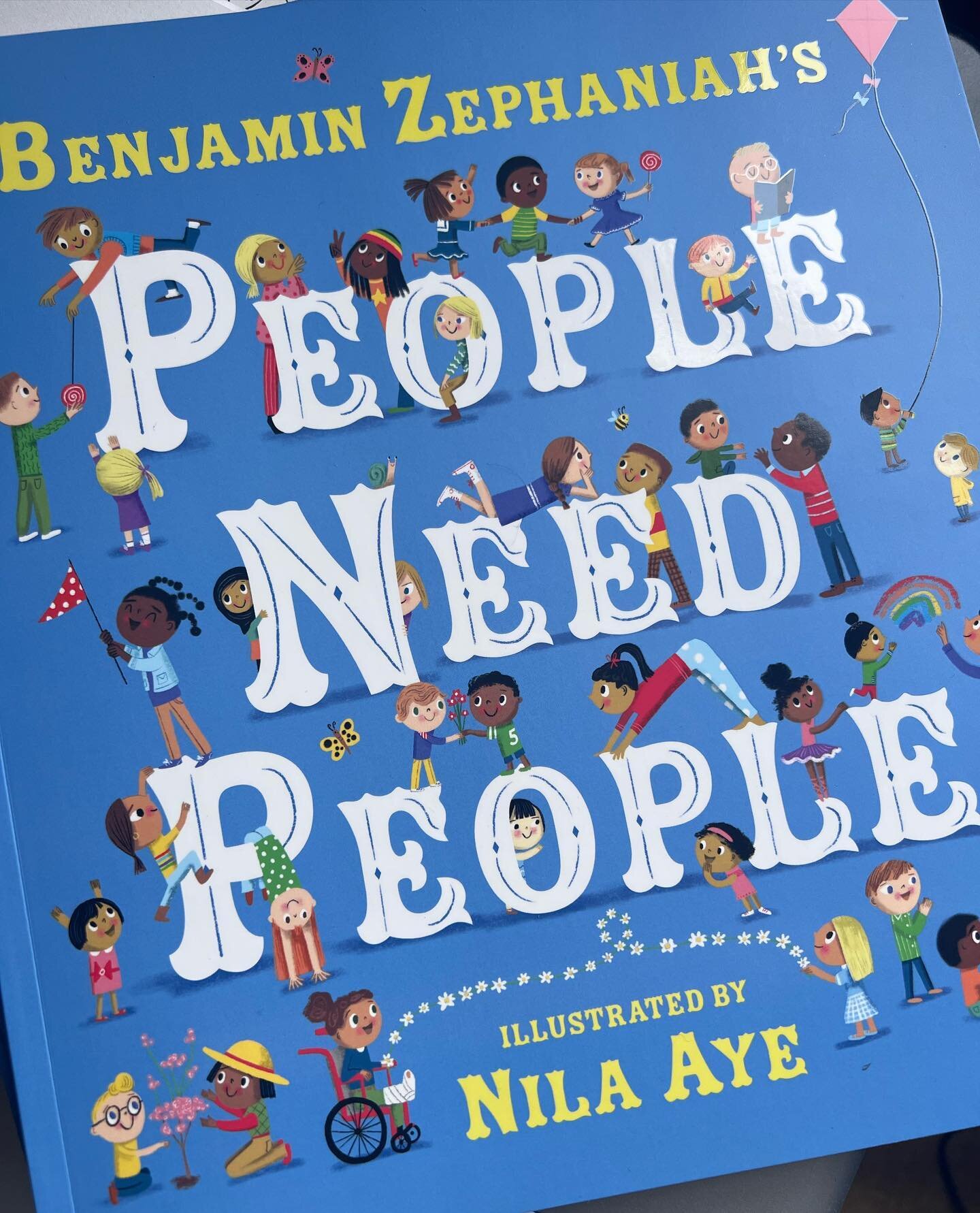 We as people need to unite and work together. My second book with the amazing @officialbenjaminzephaniah is out now in paperback! Whoopity whoop whoop 🙌🏼 

@hachettechildrens 
@kidscornerillustration_ 
@katiemakesbooks 

#childrensbooks #pictureboo
